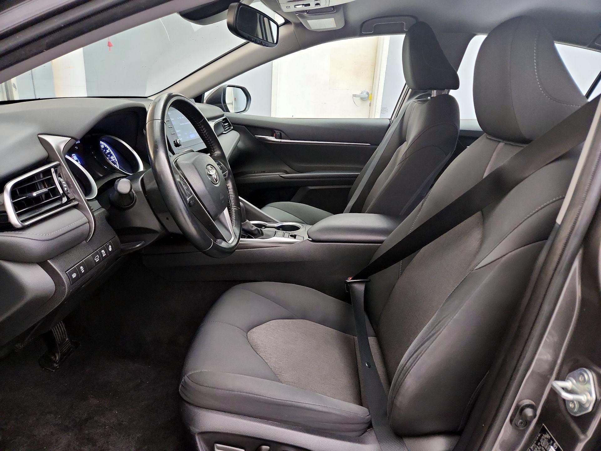 Thumbnail: 2022 Toyota Camry - 11