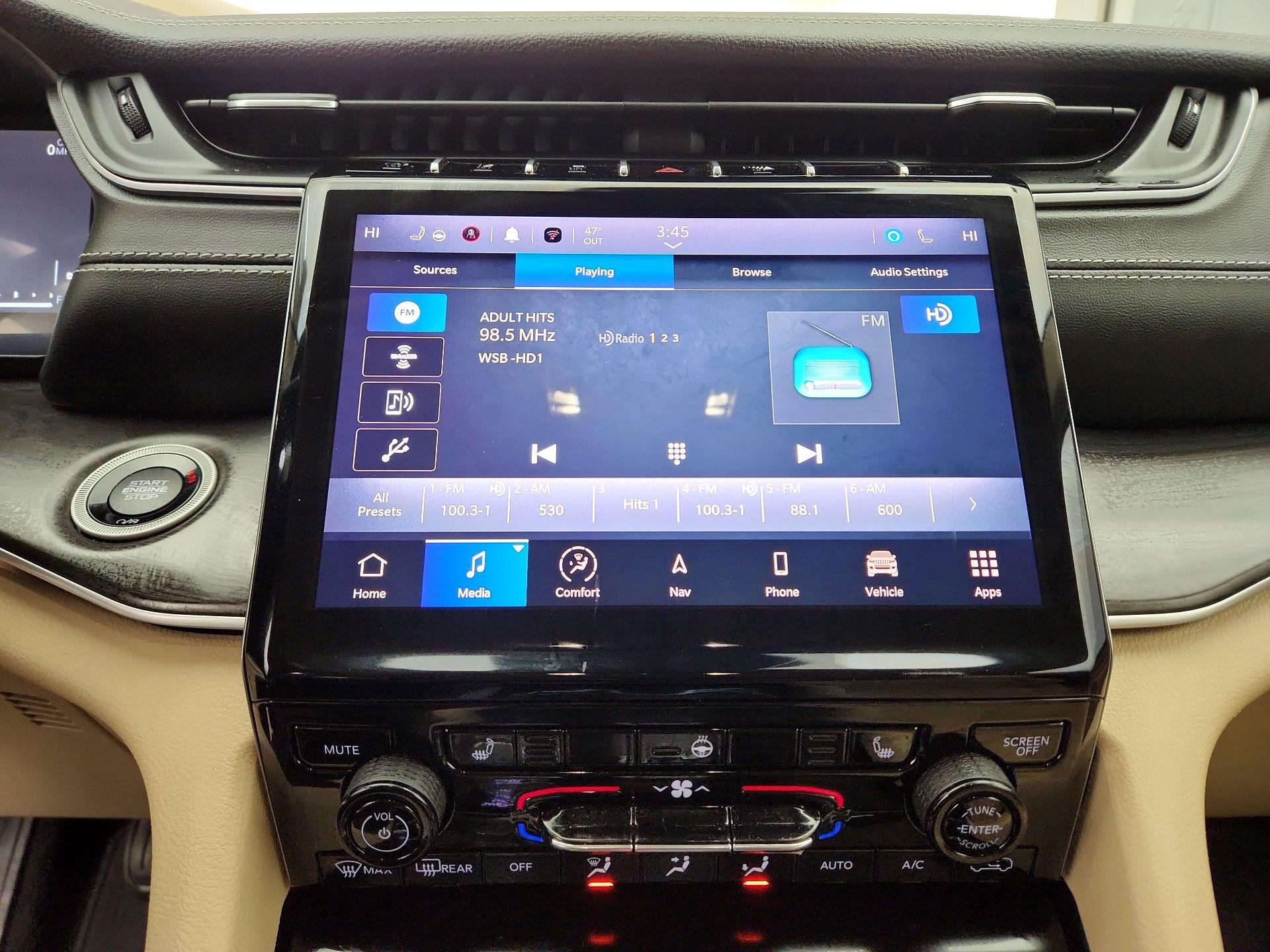 Thumbnail: 2022 Jeep Grand Cherokee L - 16