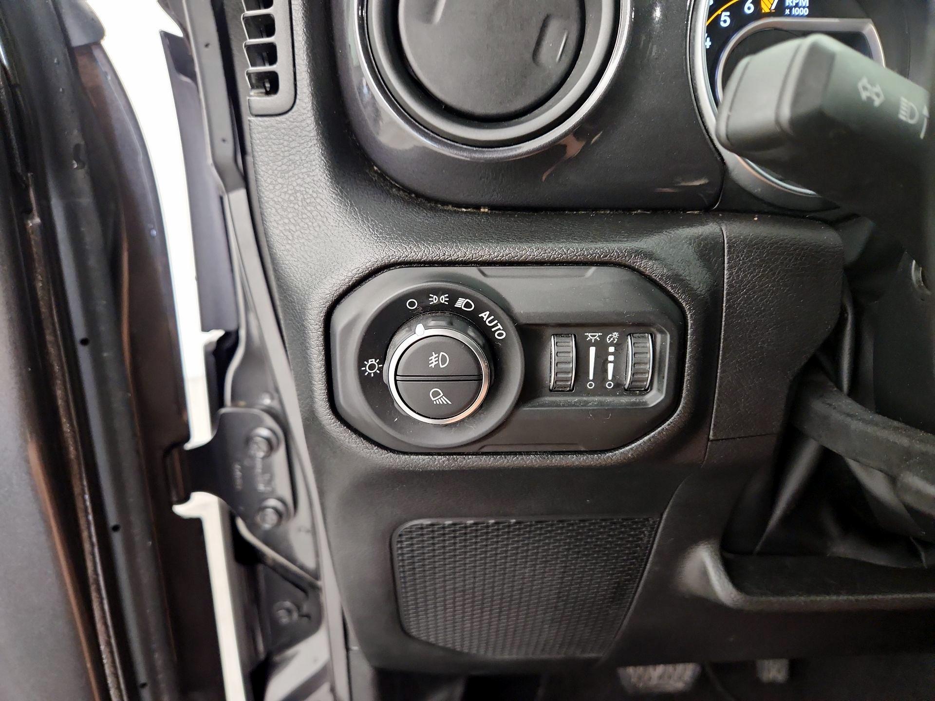 Thumbnail: 2022 Jeep Gladiator - 13