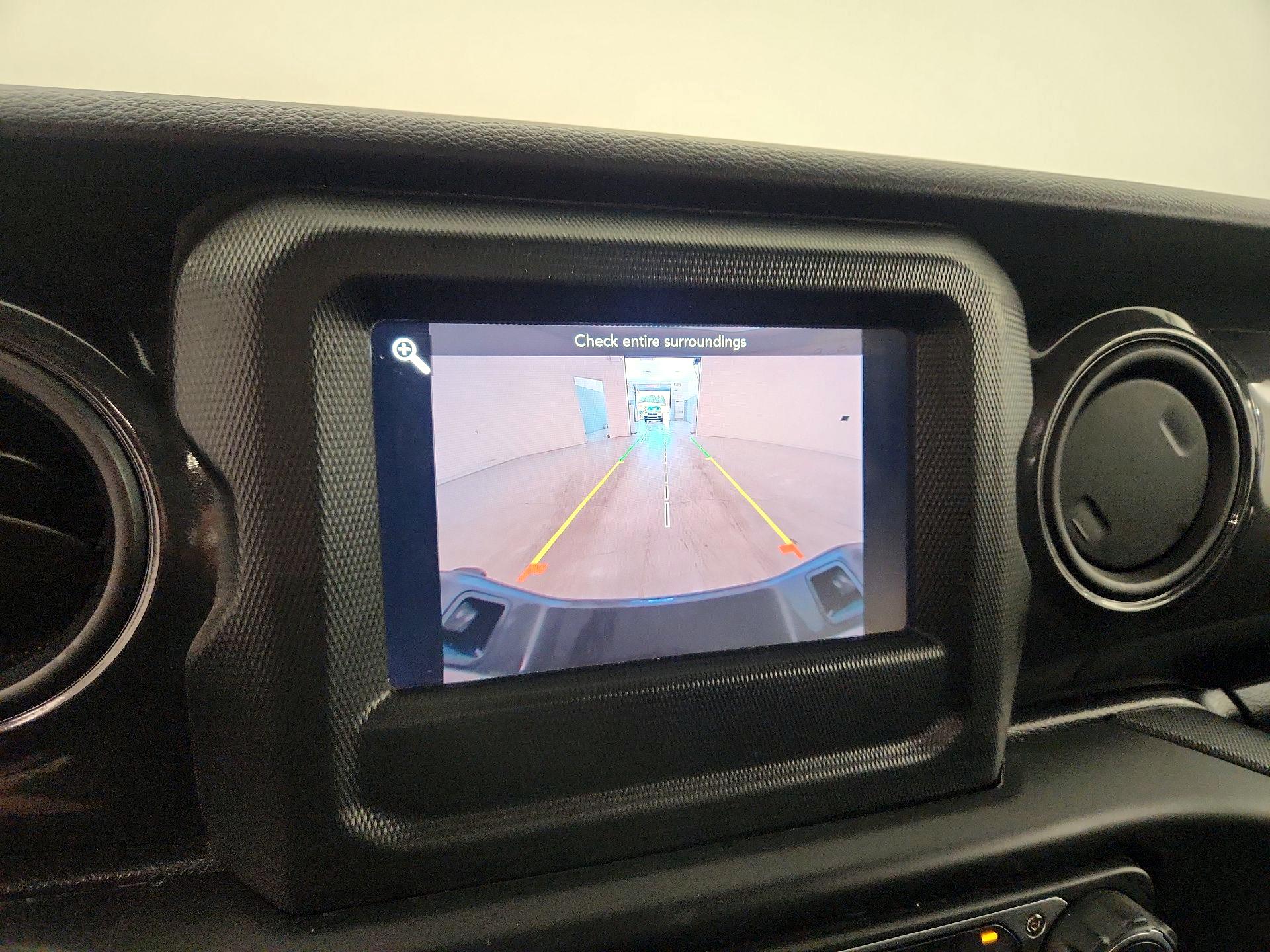 Thumbnail: 2022 Jeep Gladiator - 14