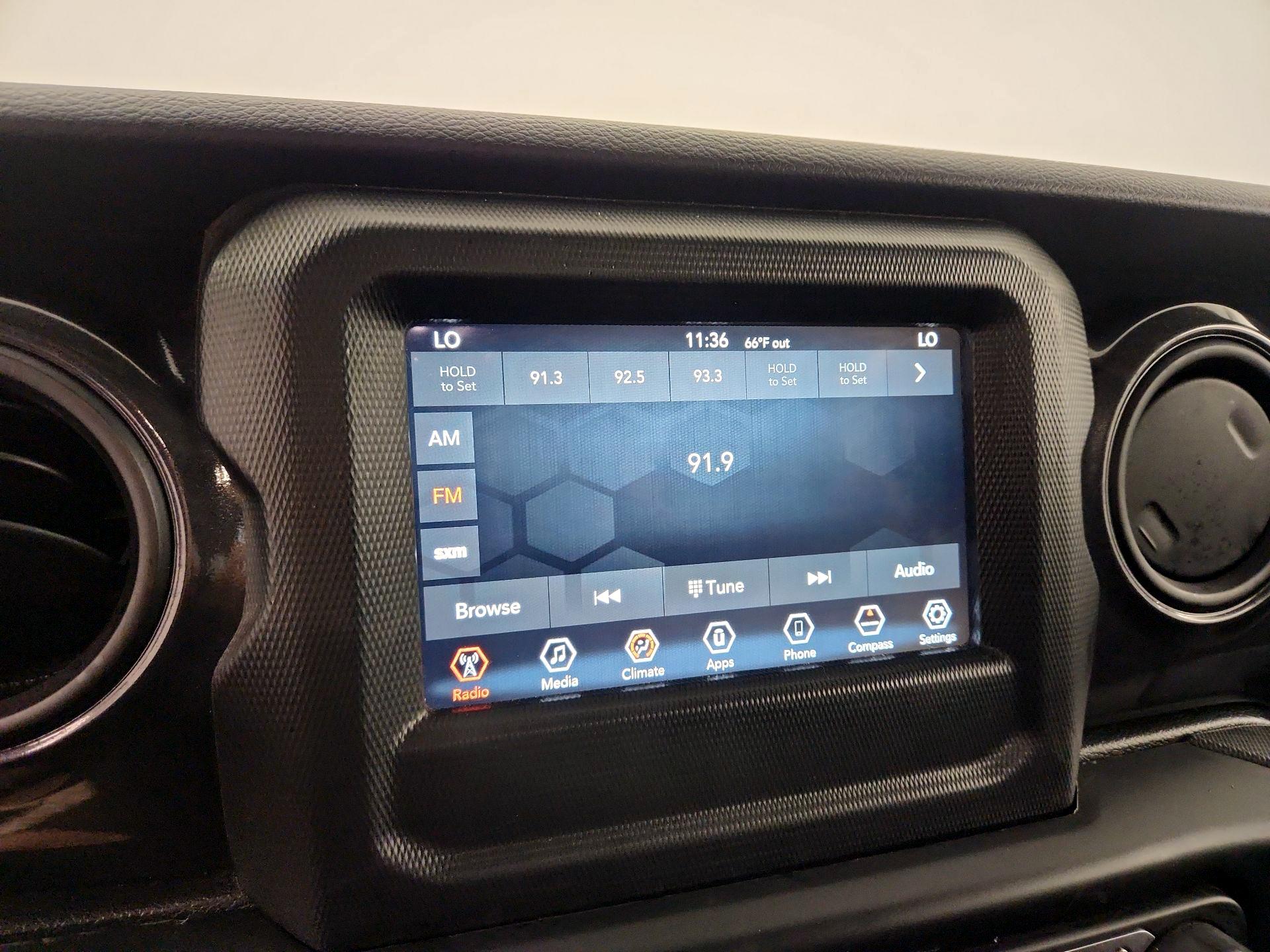 Thumbnail: 2022 Jeep Gladiator - 15