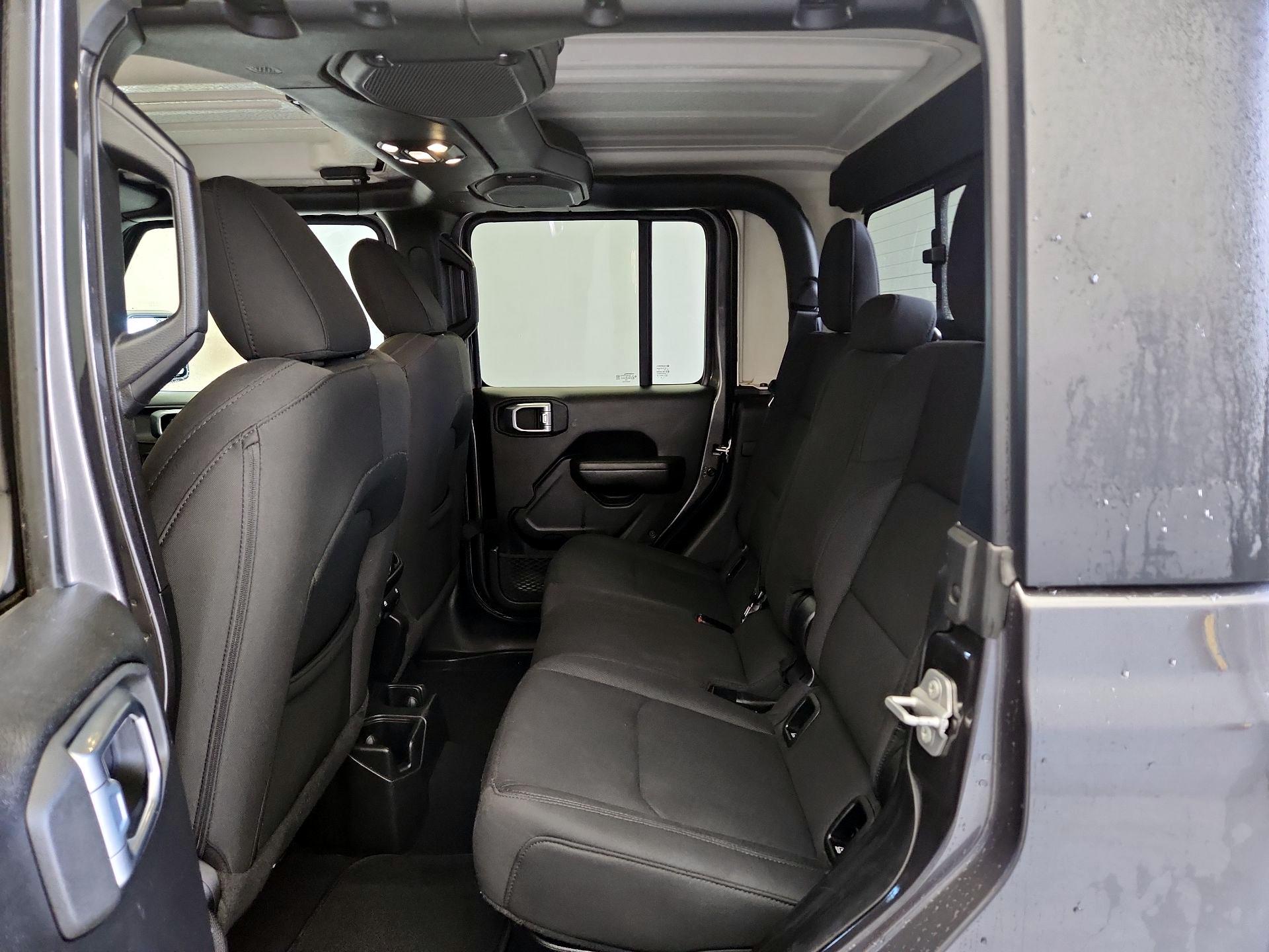 Thumbnail: 2022 Jeep Gladiator - 19