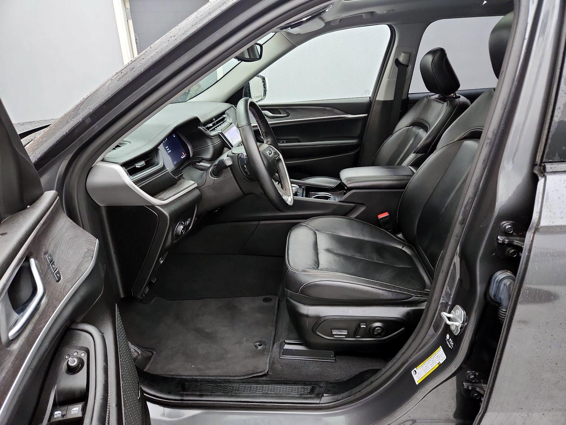 Thumbnail: 2022 Jeep Grand Cherokee L - 11