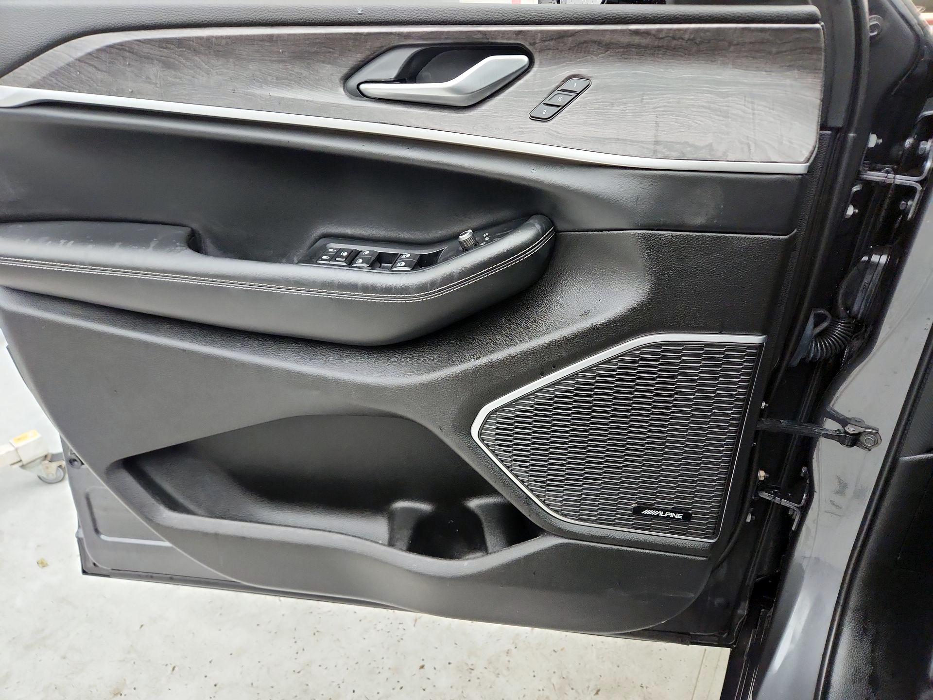 Thumbnail: 2022 Jeep Grand Cherokee L - 12