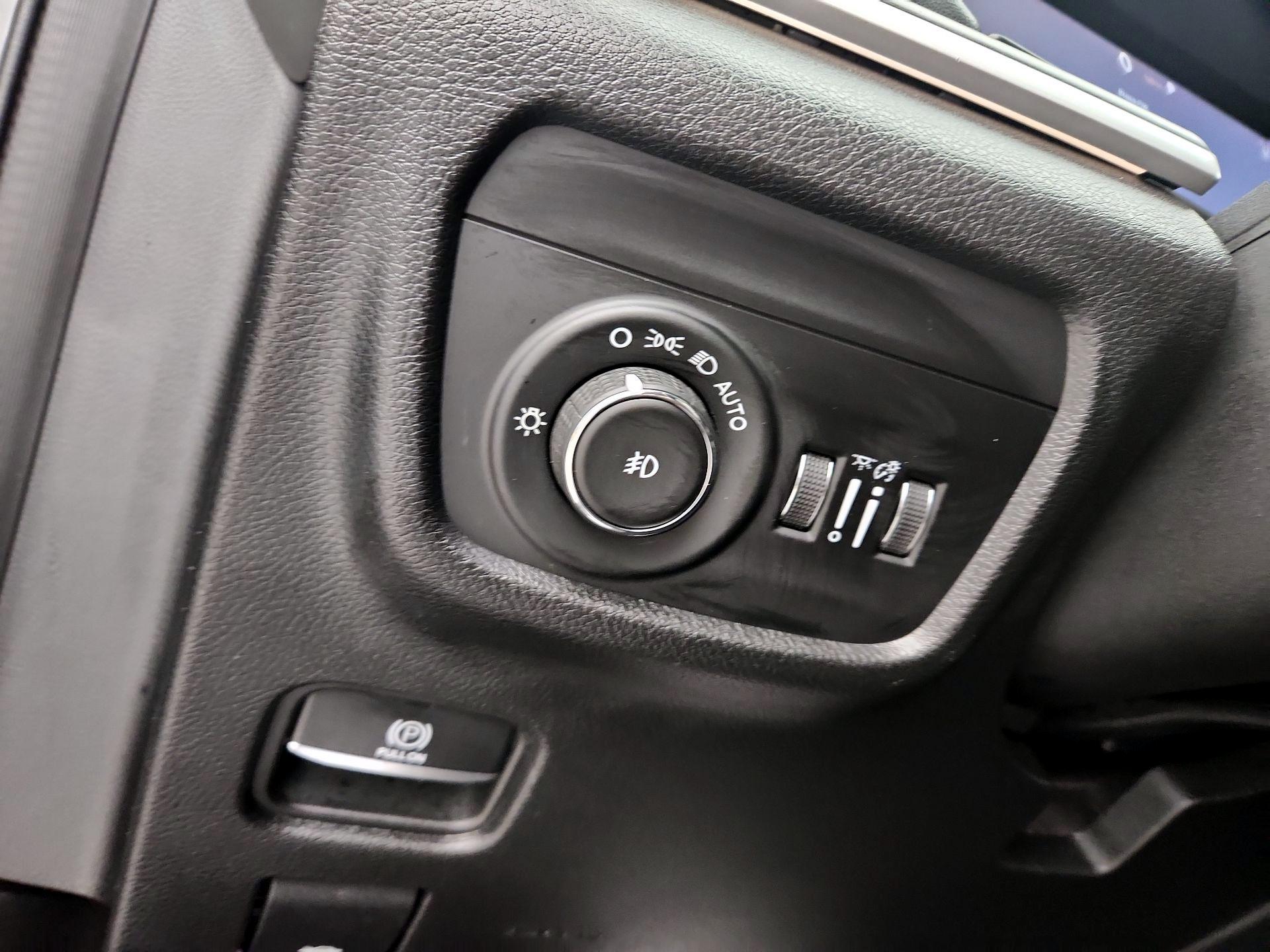 Thumbnail: 2022 Jeep Grand Cherokee L - 13