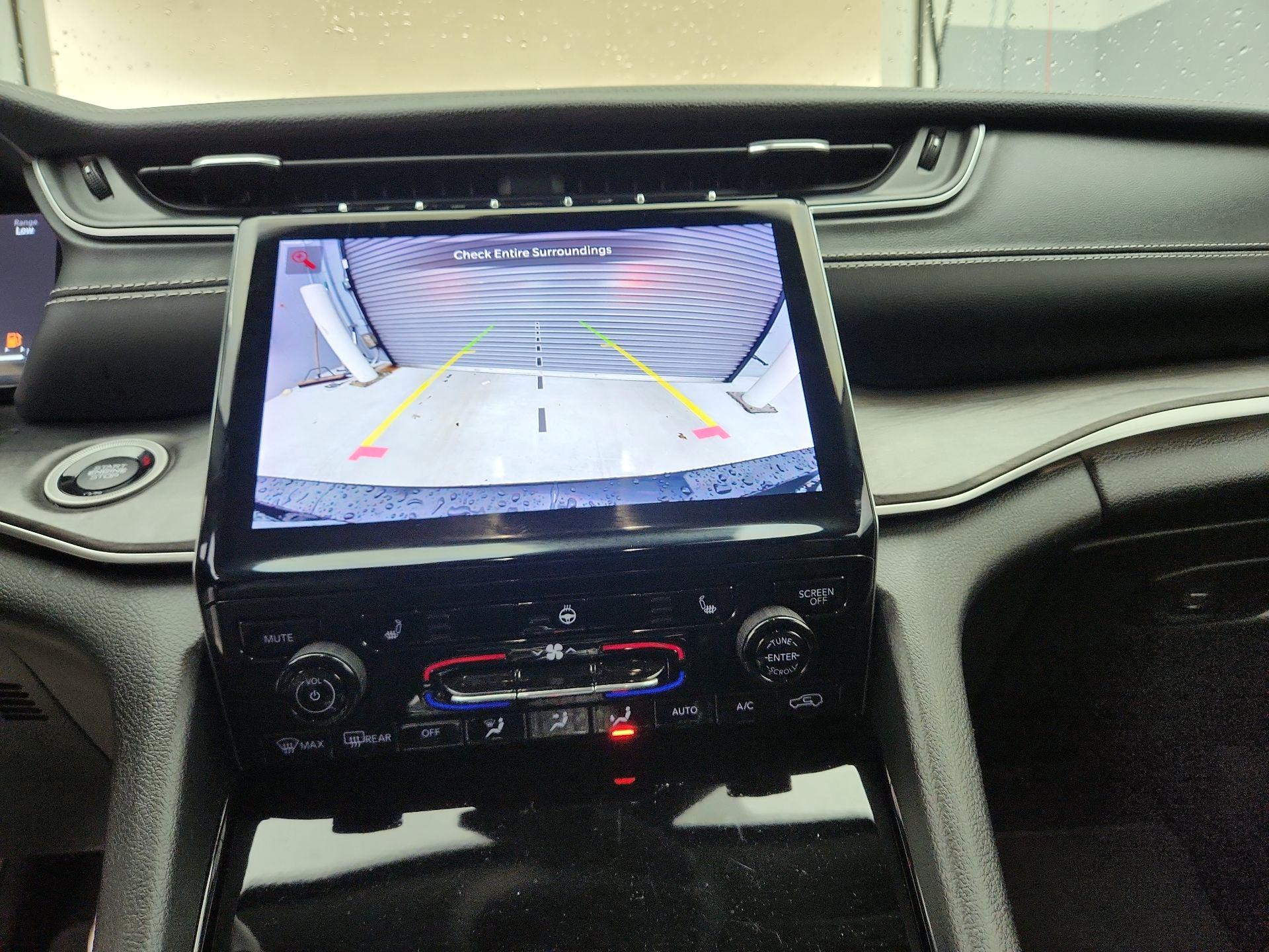 Thumbnail: 2022 Jeep Grand Cherokee L - 15