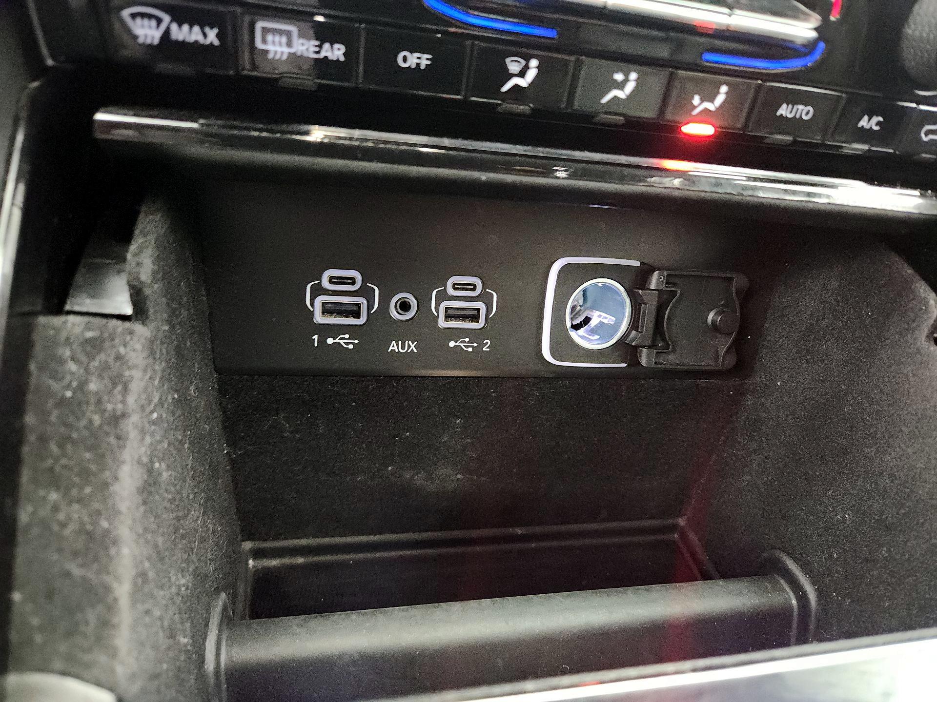 Thumbnail: 2022 Jeep Grand Cherokee L - 19