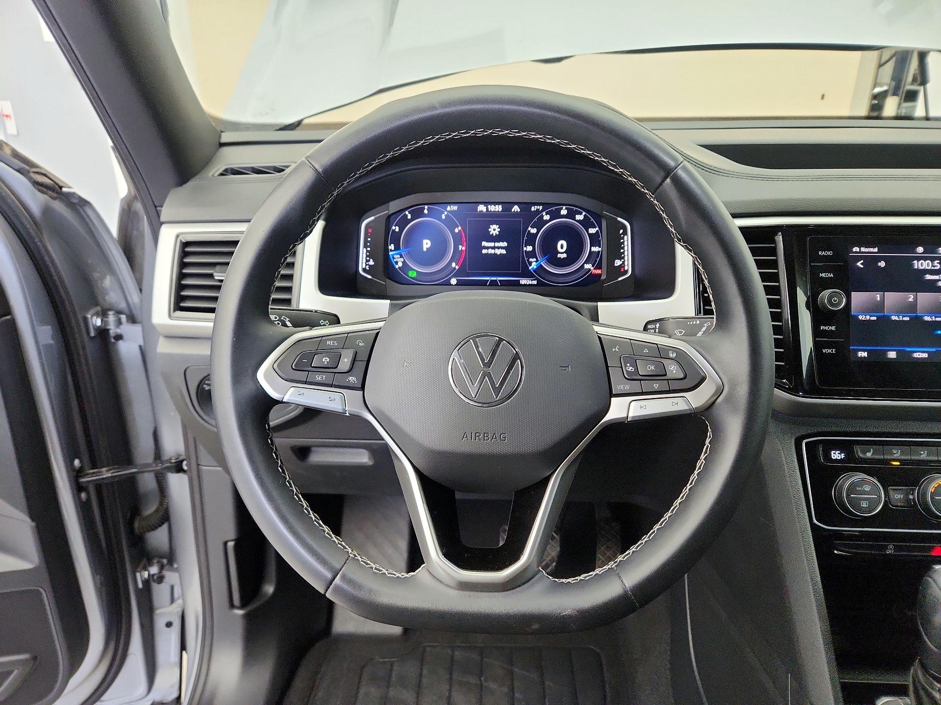 Thumbnail: 2023 Volkswagen Atlas - 10