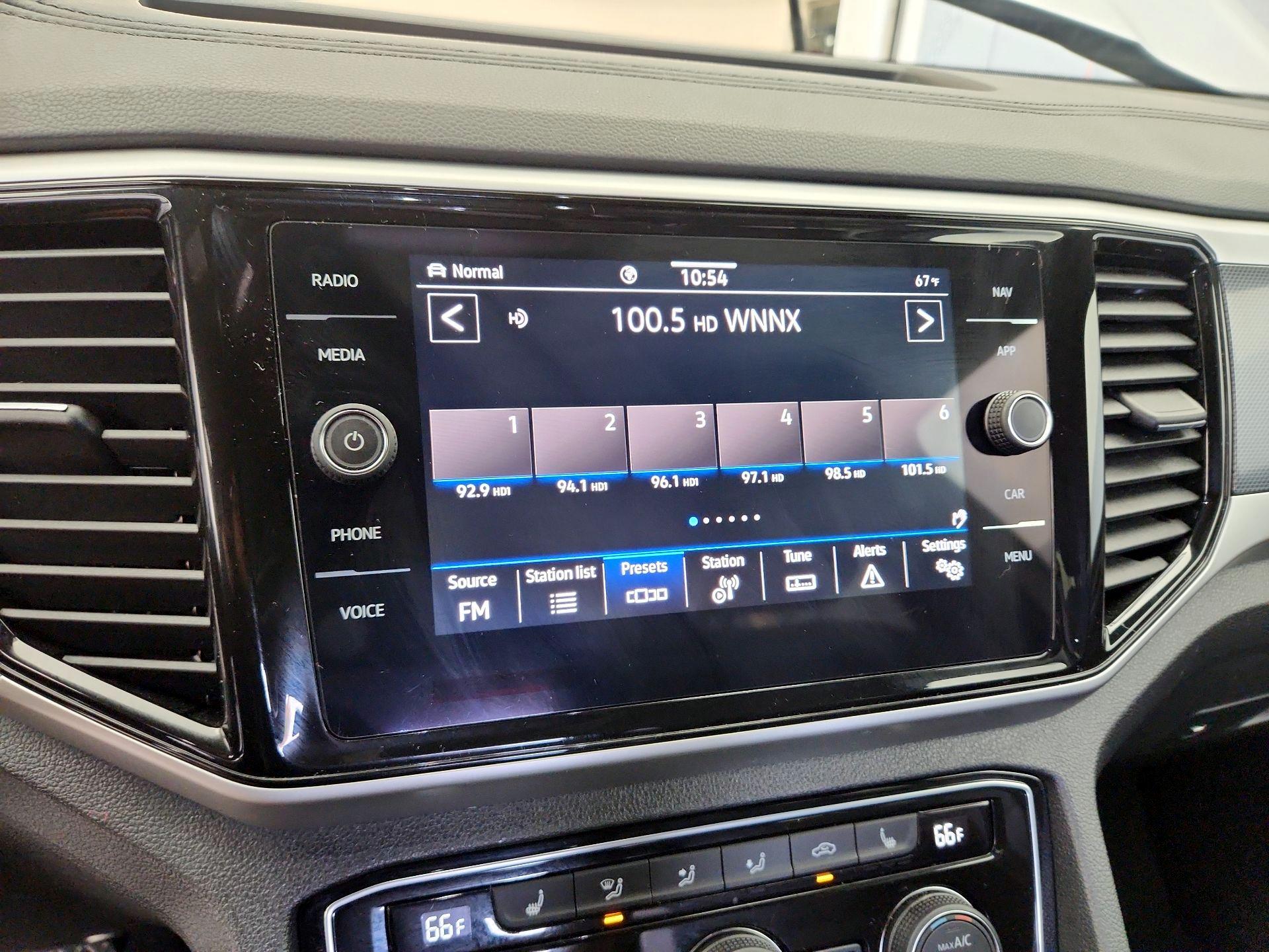 Thumbnail: 2023 Volkswagen Atlas - 15