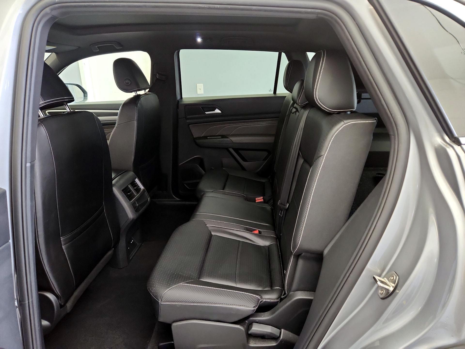 Thumbnail: 2023 Volkswagen Atlas - 20