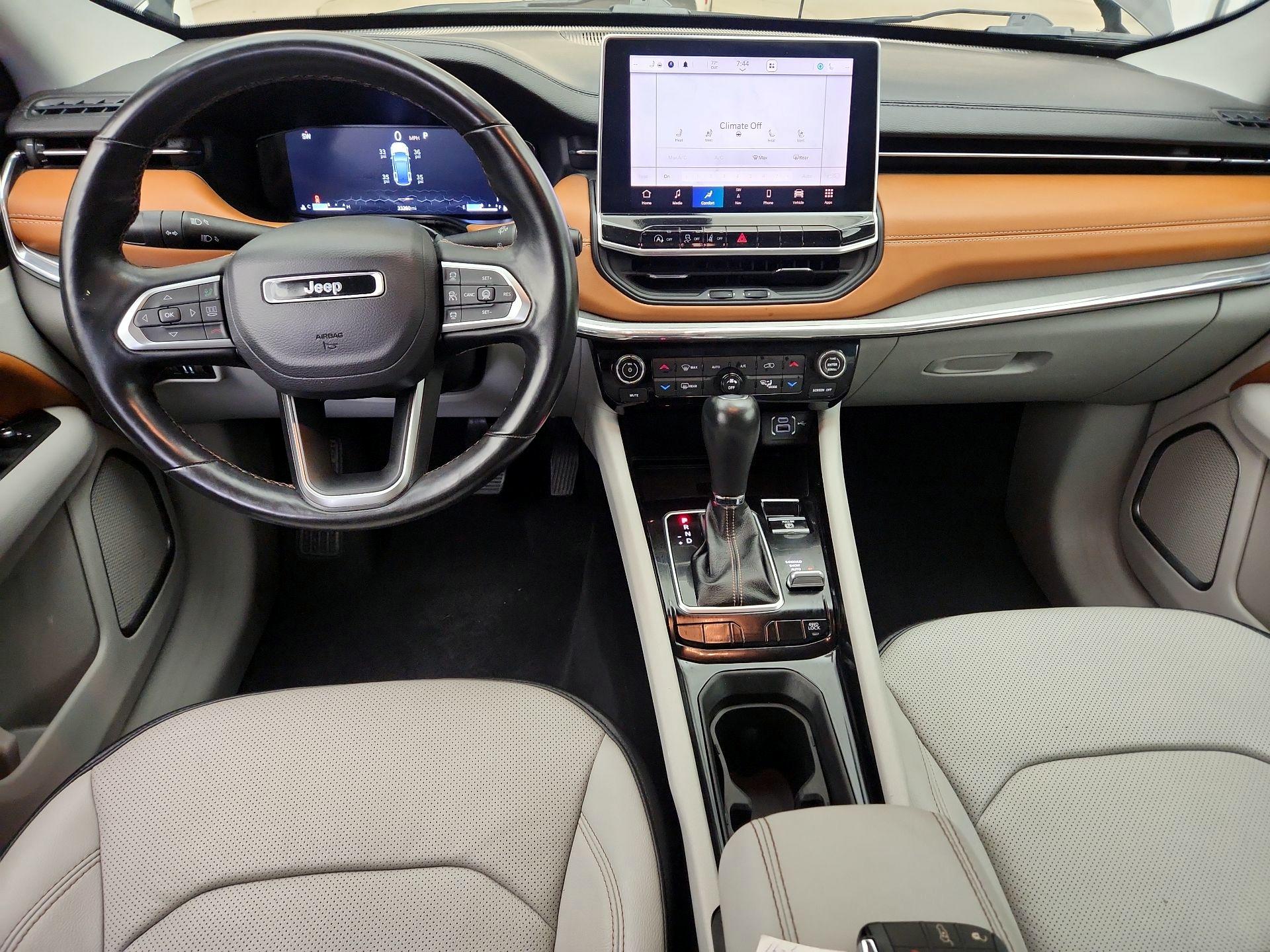 Thumbnail: 2022 Jeep Compass - 9