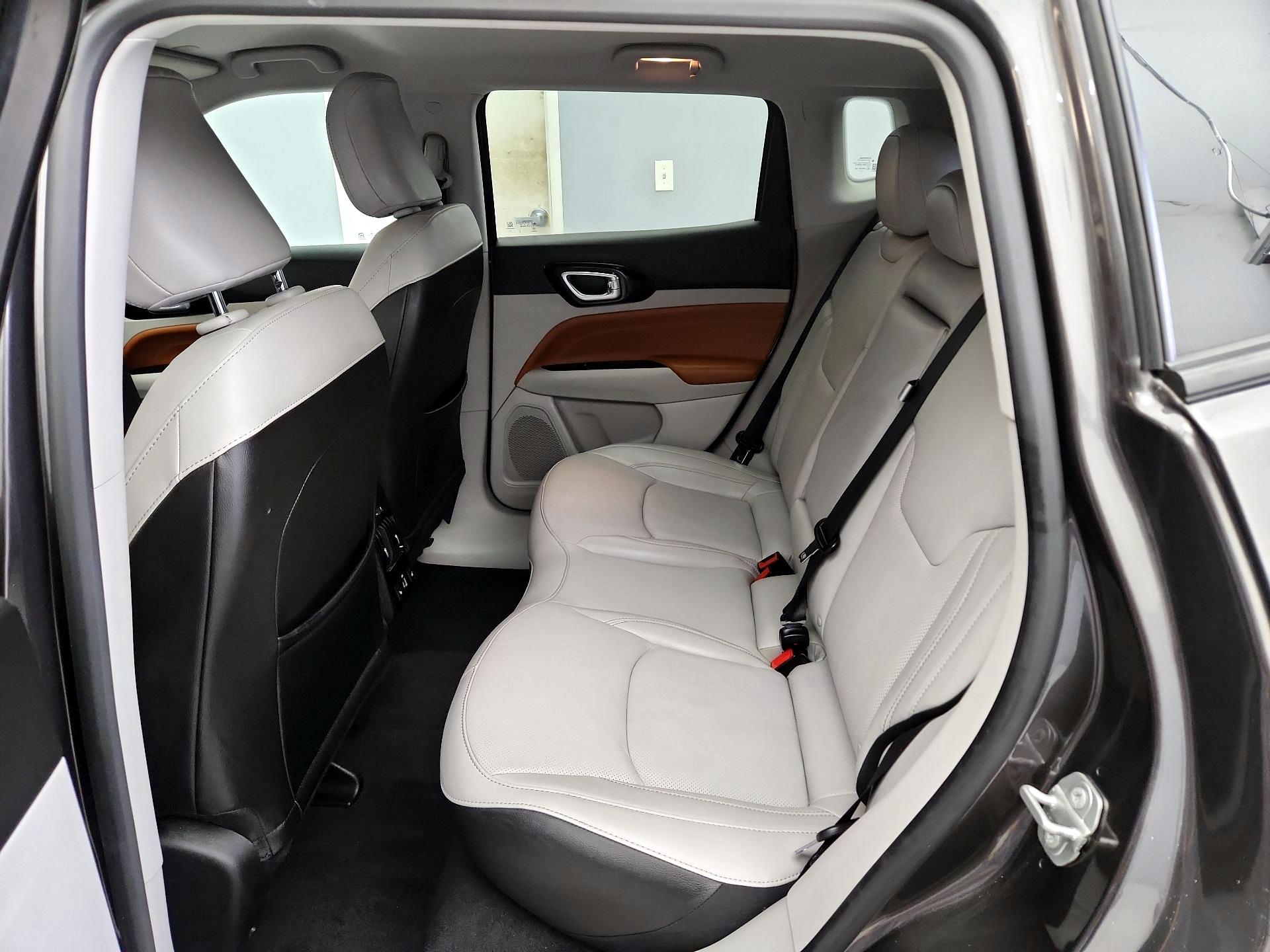 Thumbnail: 2022 Jeep Compass - 20