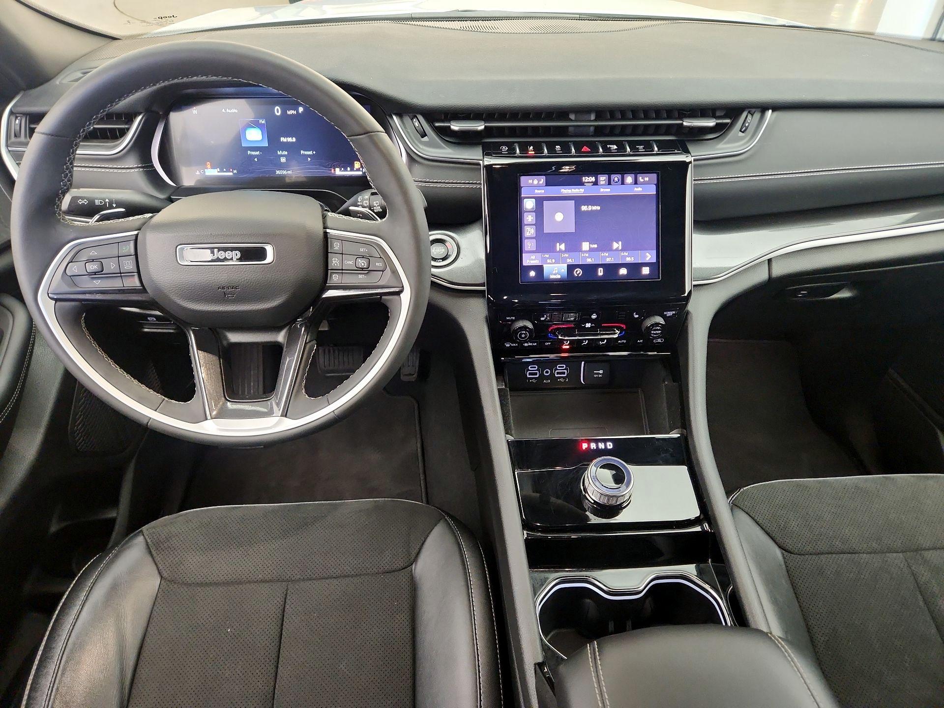 Thumbnail: 2023 Jeep Grand Cherokee - 9