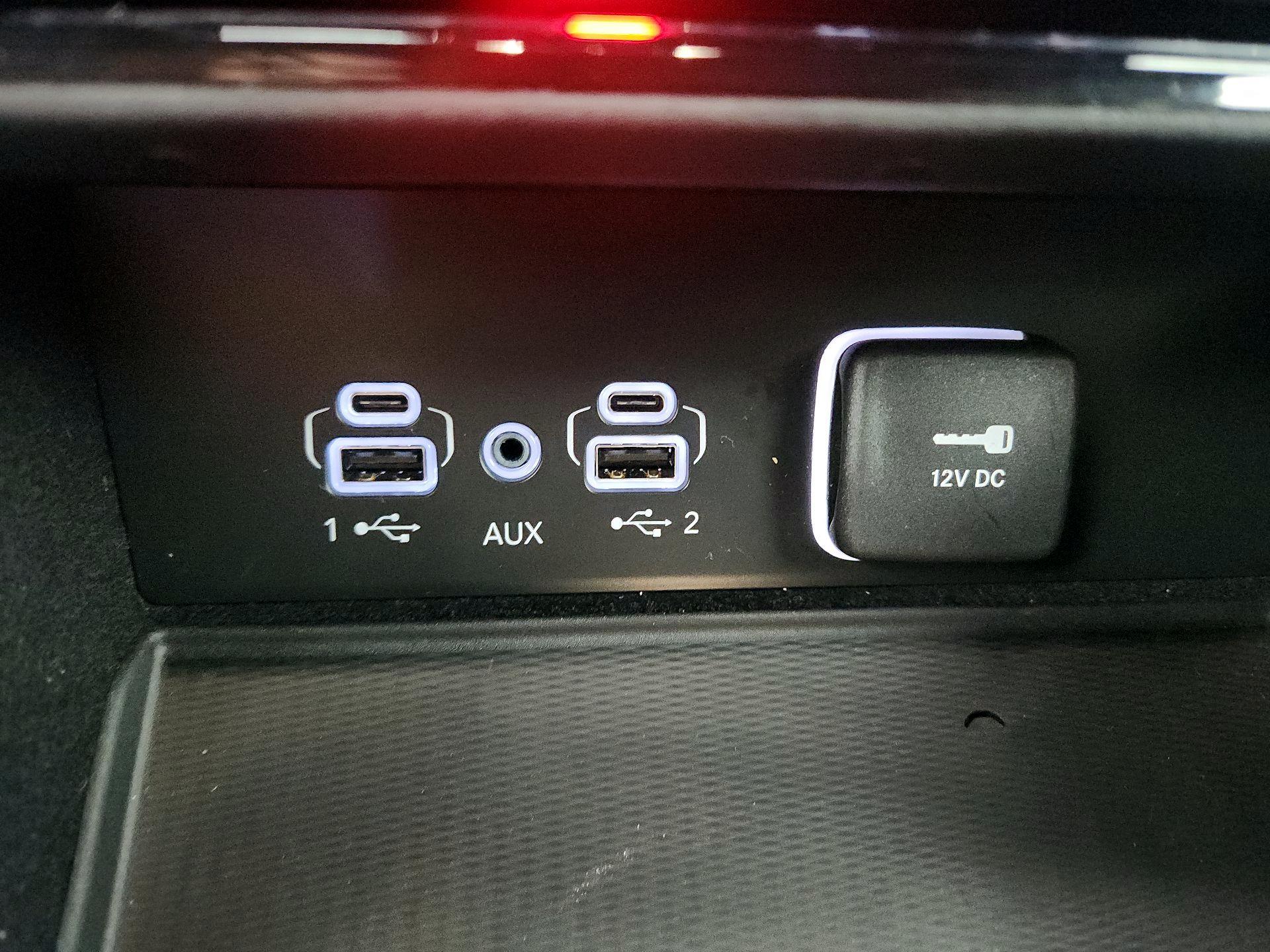 Thumbnail: 2023 Jeep Grand Cherokee - 18