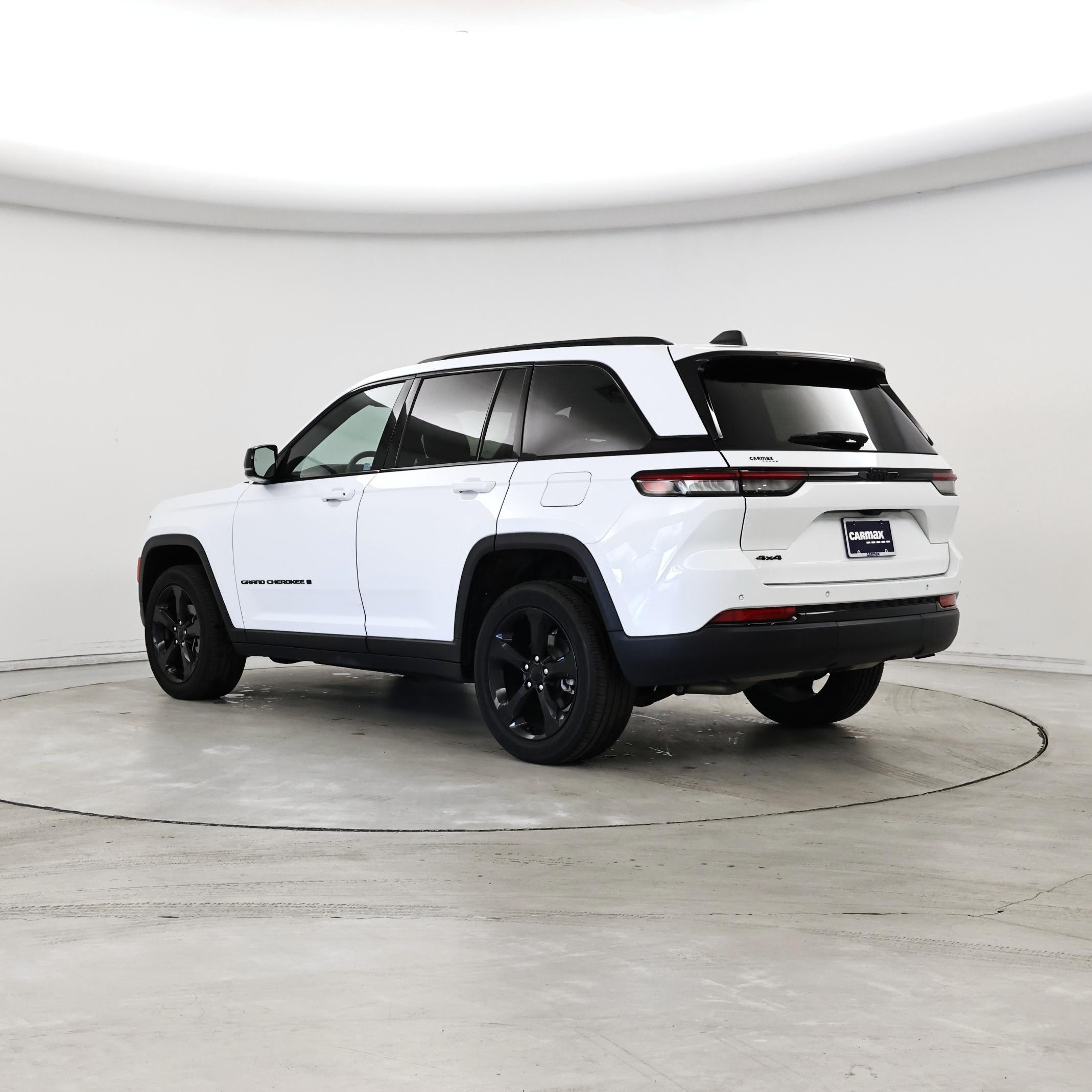 Thumbnail: 2023 Jeep Grand Cherokee - 2