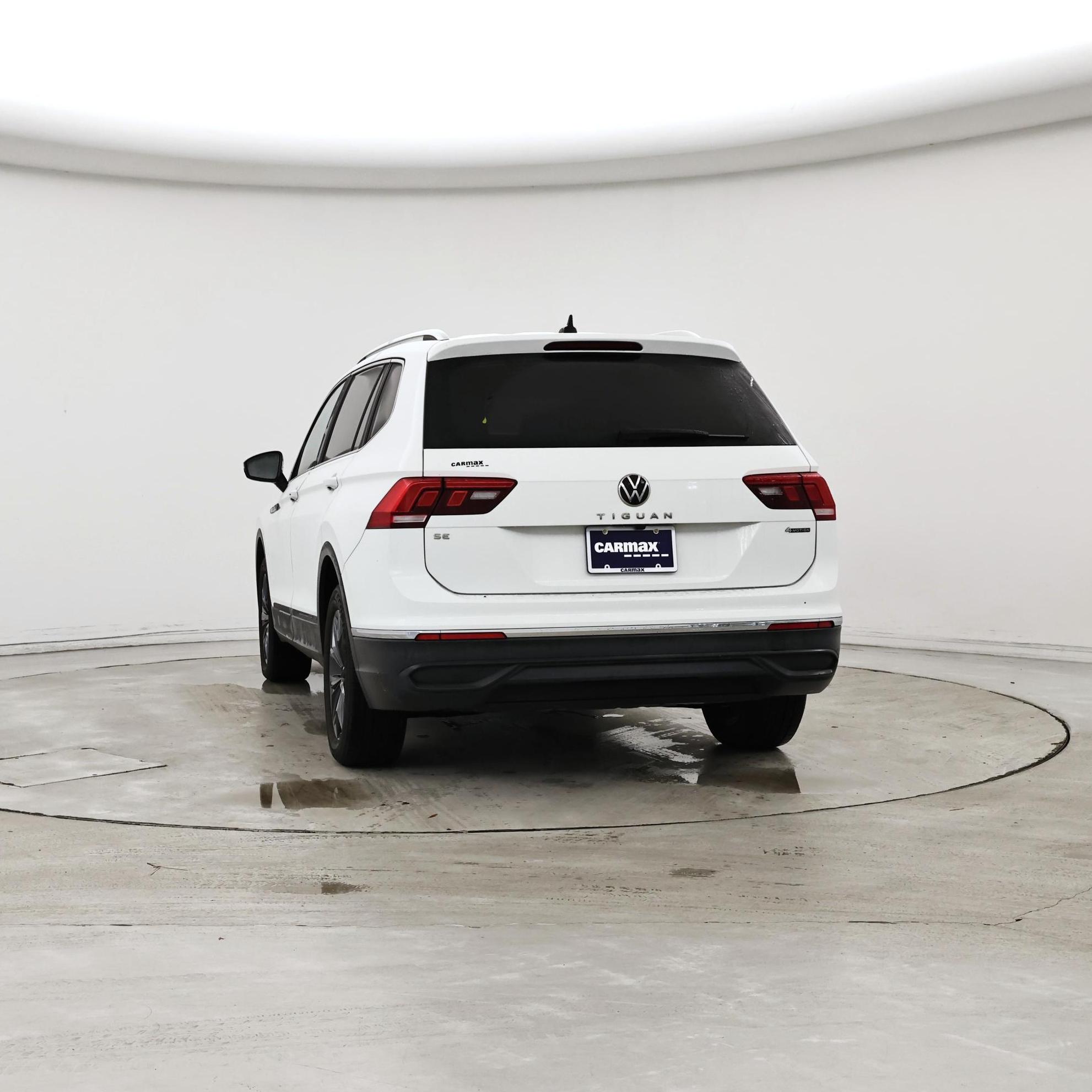 Thumbnail: 2022 Volkswagen Tiguan - 6