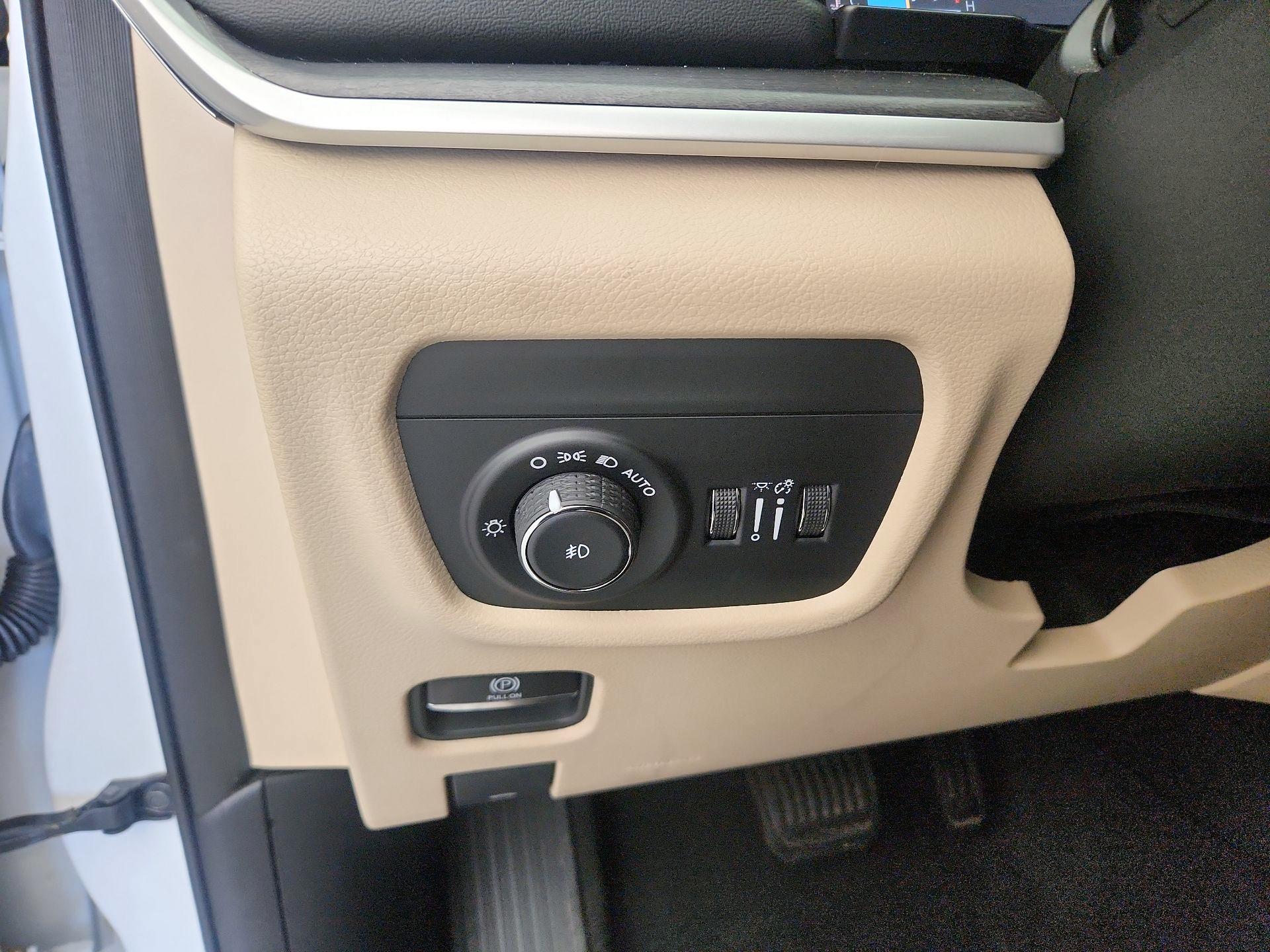 Thumbnail: 2021 Jeep Grand Cherokee L - 13