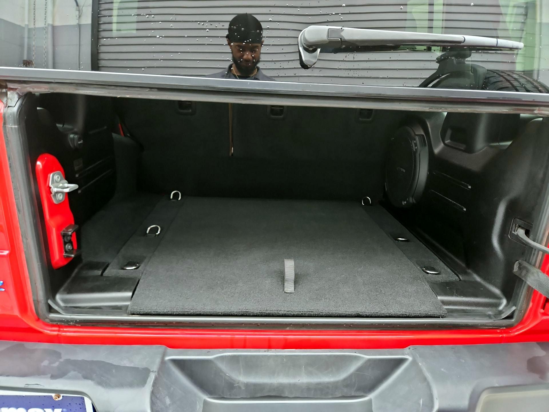 Thumbnail: 2022 Jeep Wrangler - 20