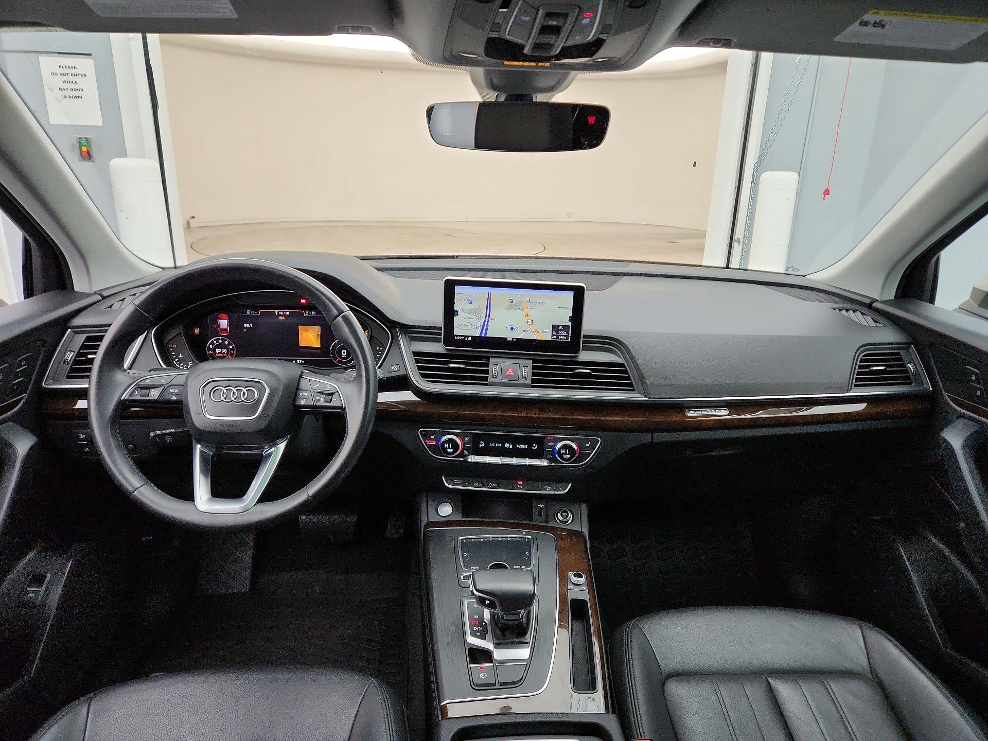 Thumbnail: 2020 Audi Q5 - 9