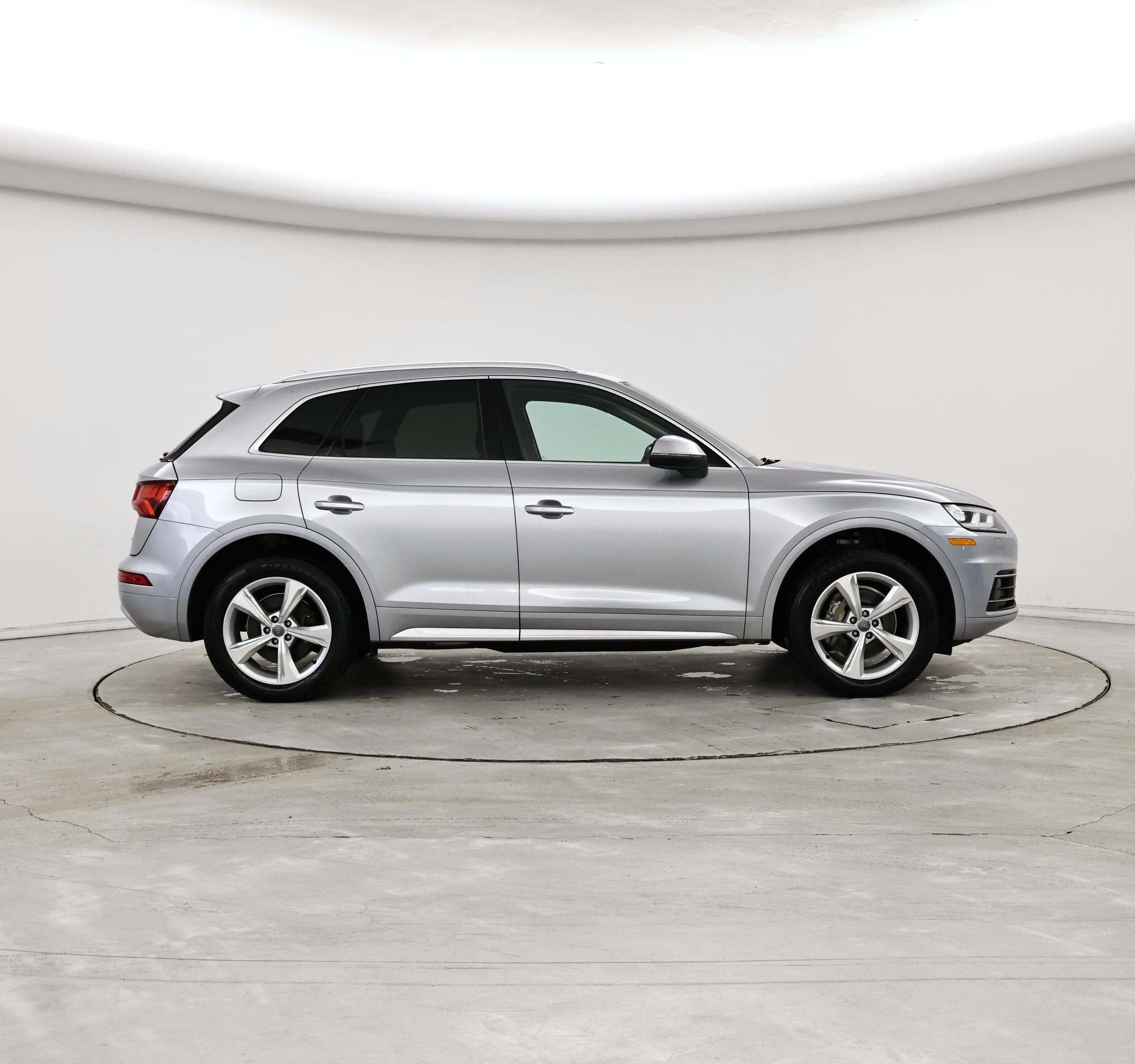 Thumbnail: 2020 Audi Q5 - 7