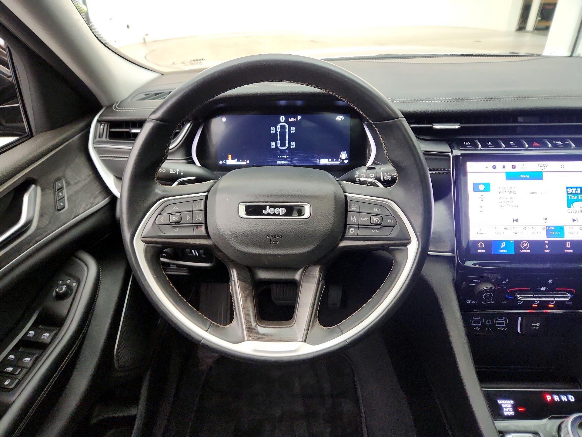 Thumbnail: 2022 Jeep Grand Cherokee - 10