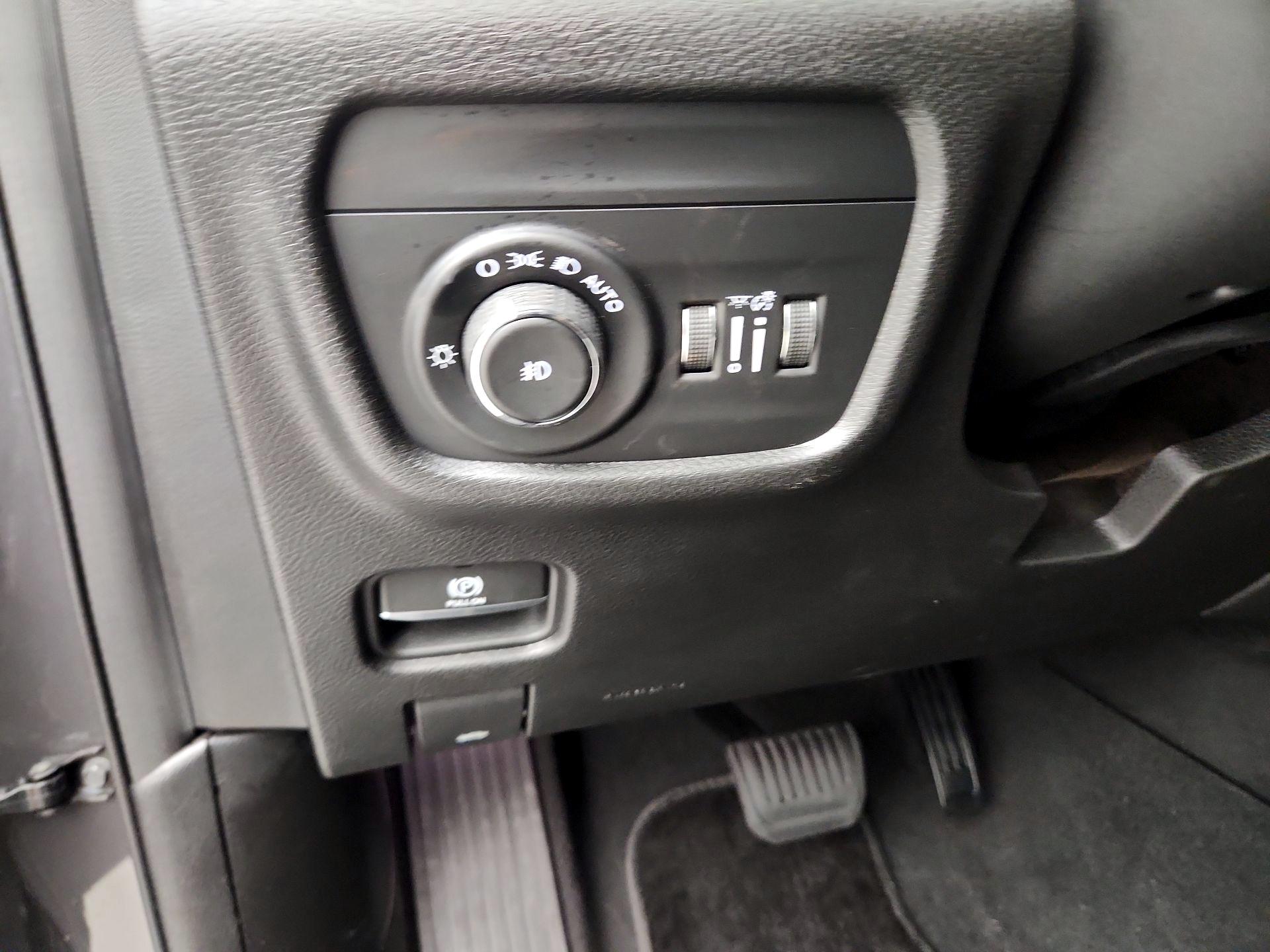 Thumbnail: 2022 Jeep Grand Cherokee - 13