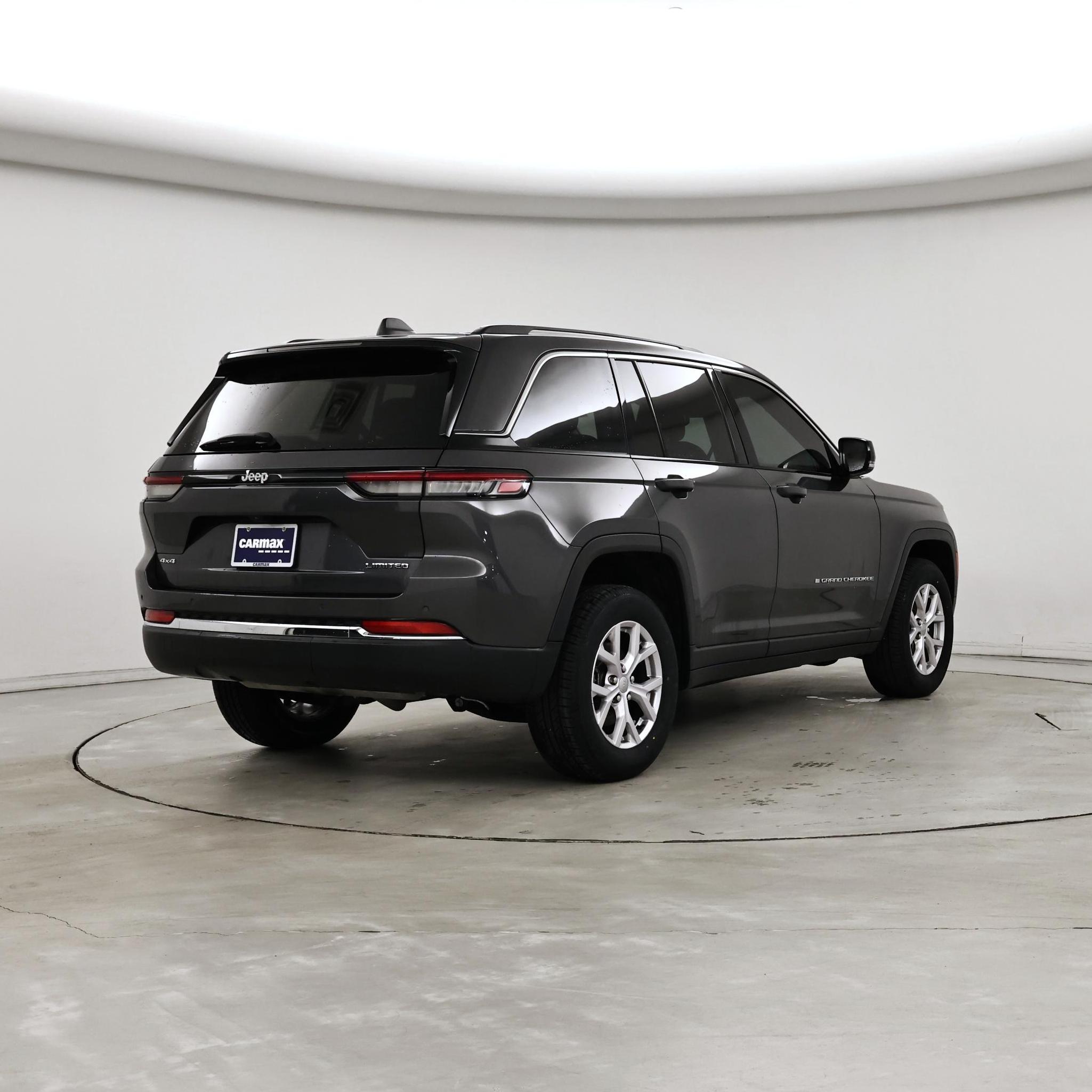 Thumbnail: 2022 Jeep Grand Cherokee - 8