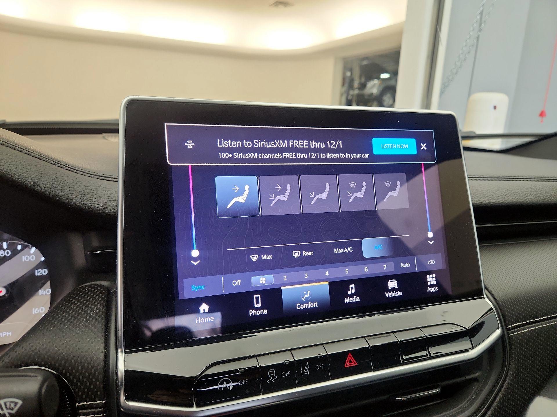 Thumbnail: 2022 Jeep Compass - 16