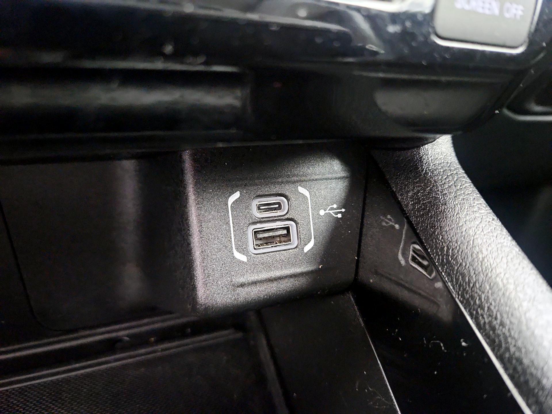 Thumbnail: 2022 Jeep Compass - 18