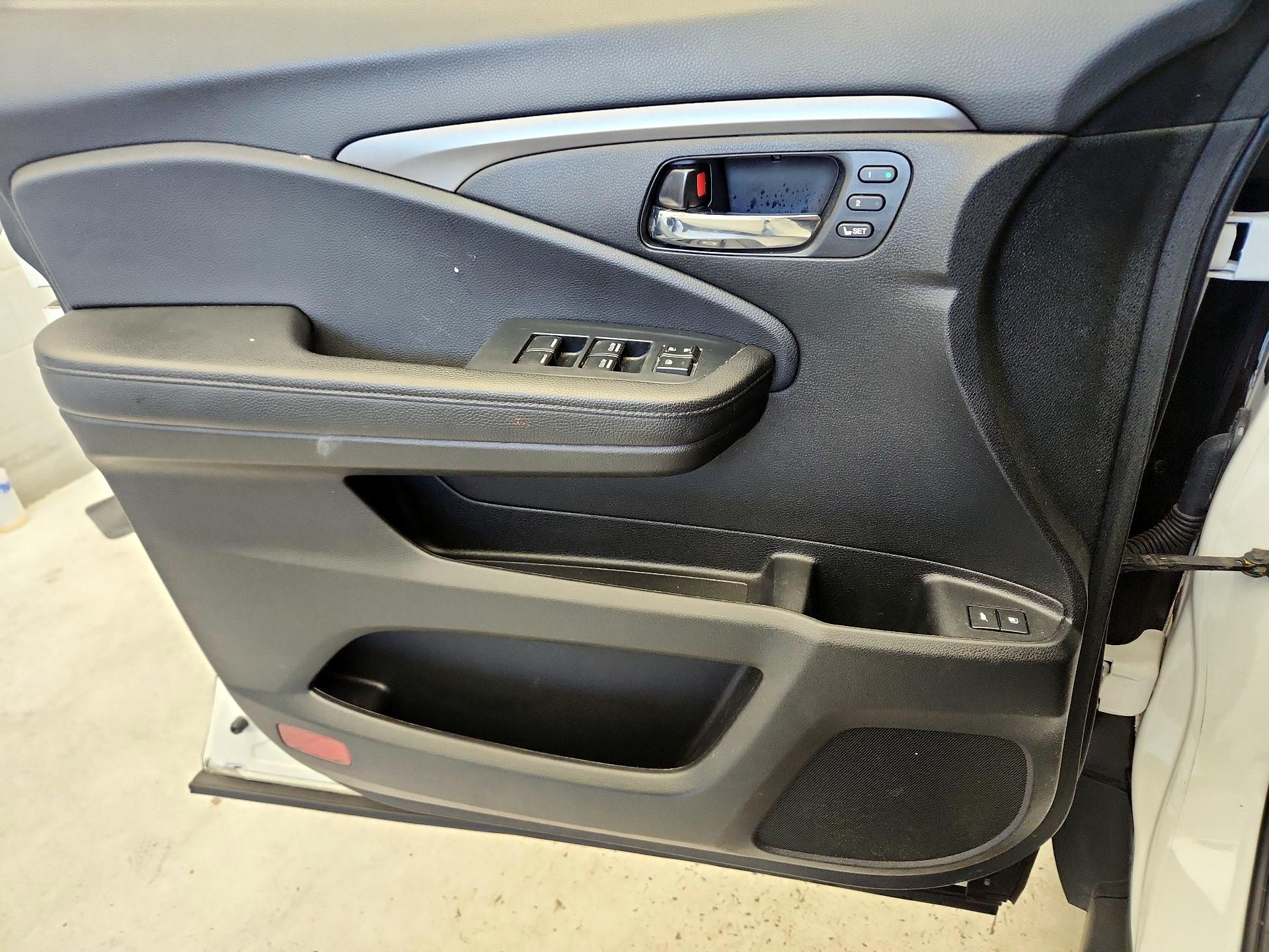 Thumbnail: 2022 Honda Pilot - 12