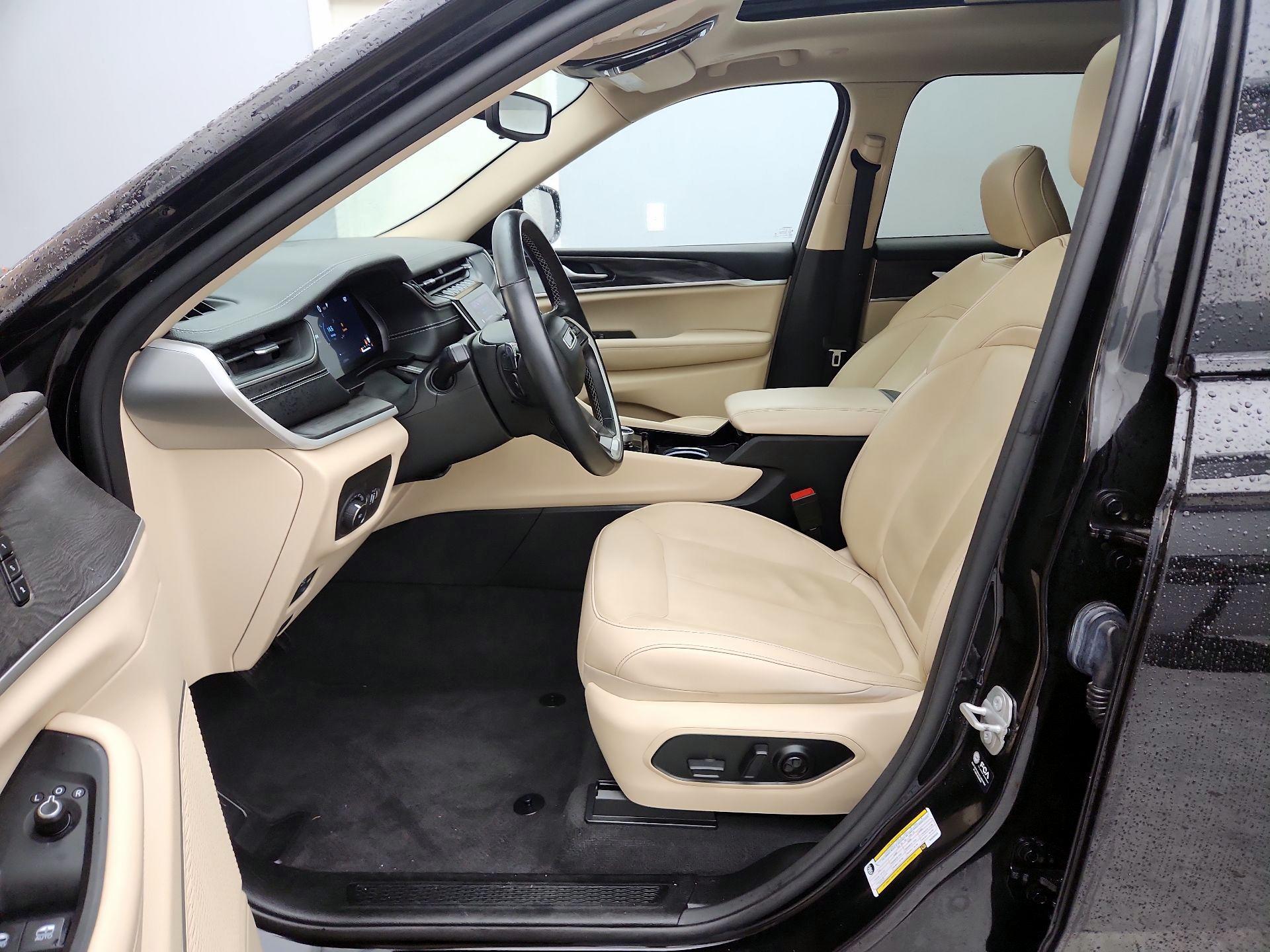 Thumbnail: 2022 Jeep Grand Cherokee L - 11