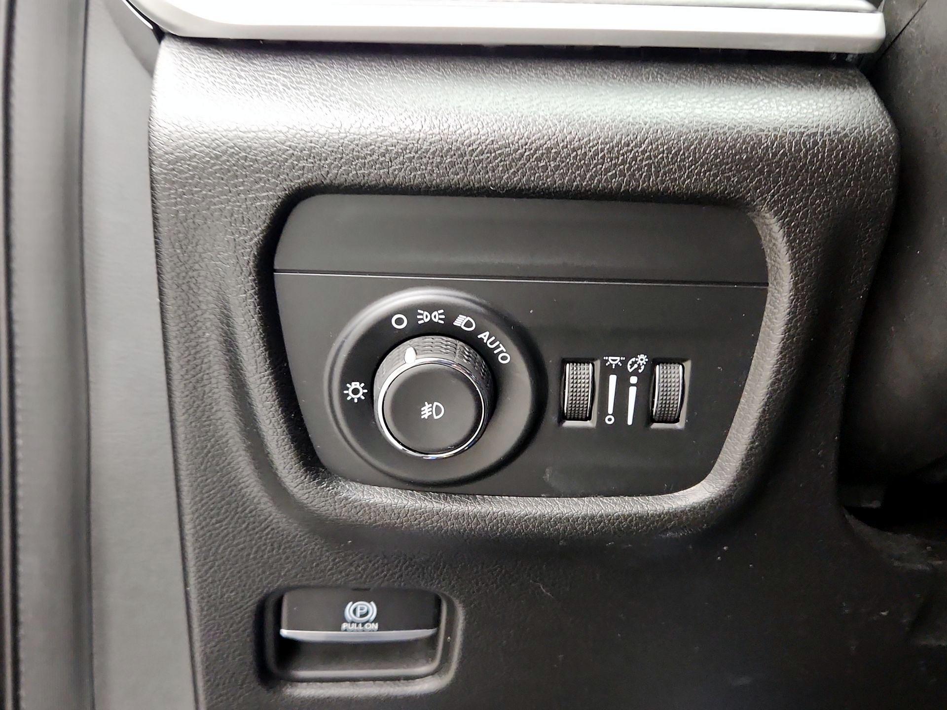 Thumbnail: 2023 Jeep Grand Cherokee - 13