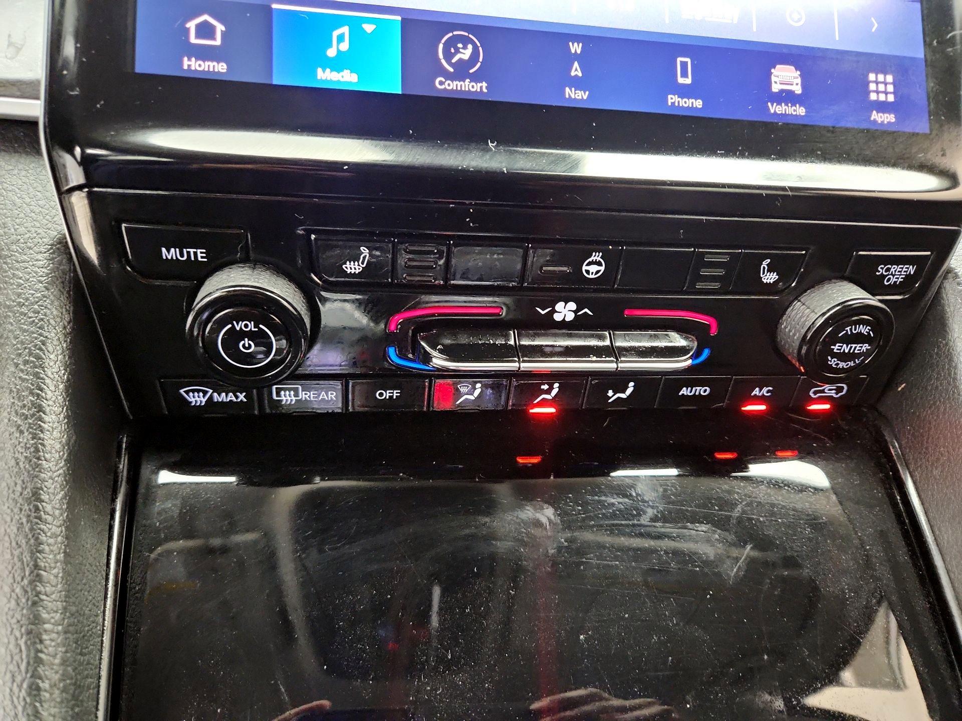 Thumbnail: 2023 Jeep Grand Cherokee - 17