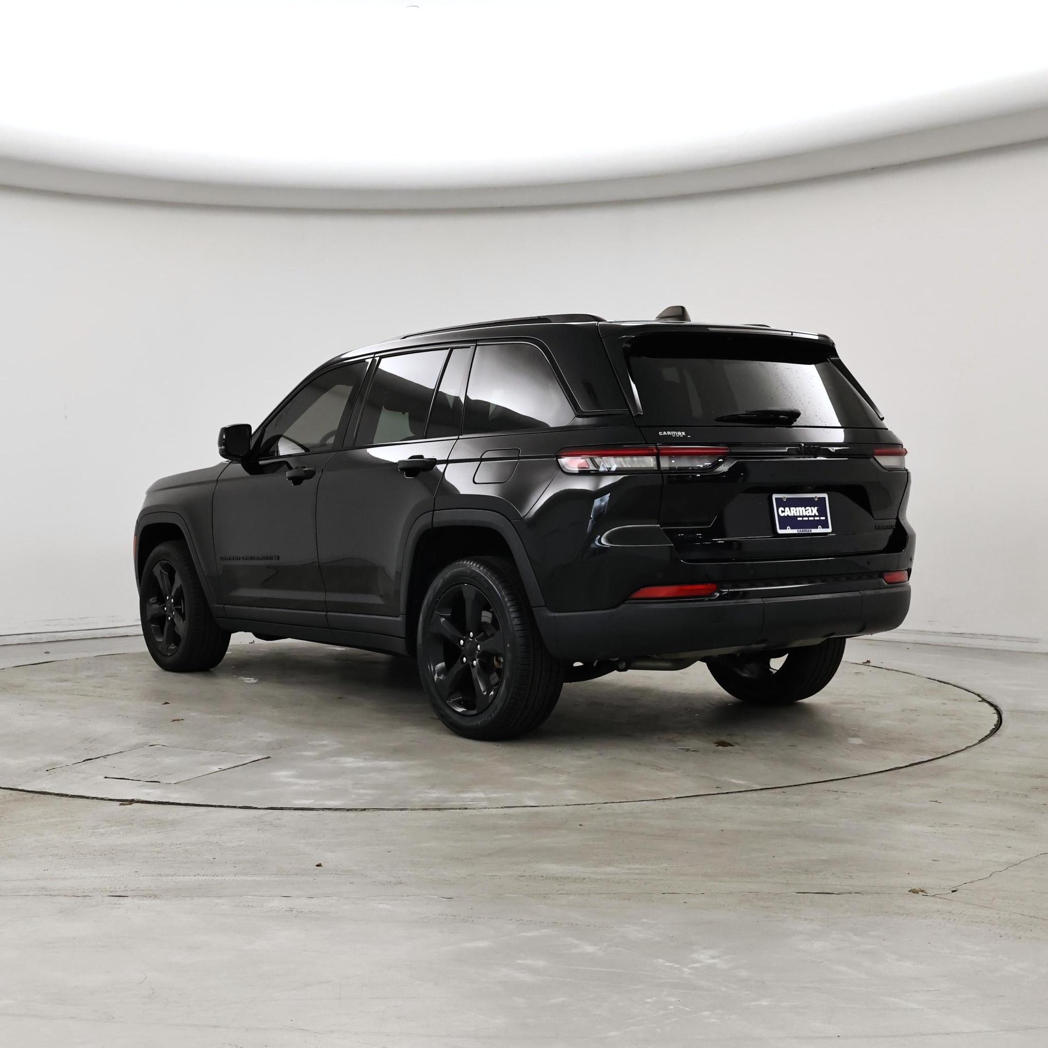 Thumbnail: 2023 Jeep Grand Cherokee - 2