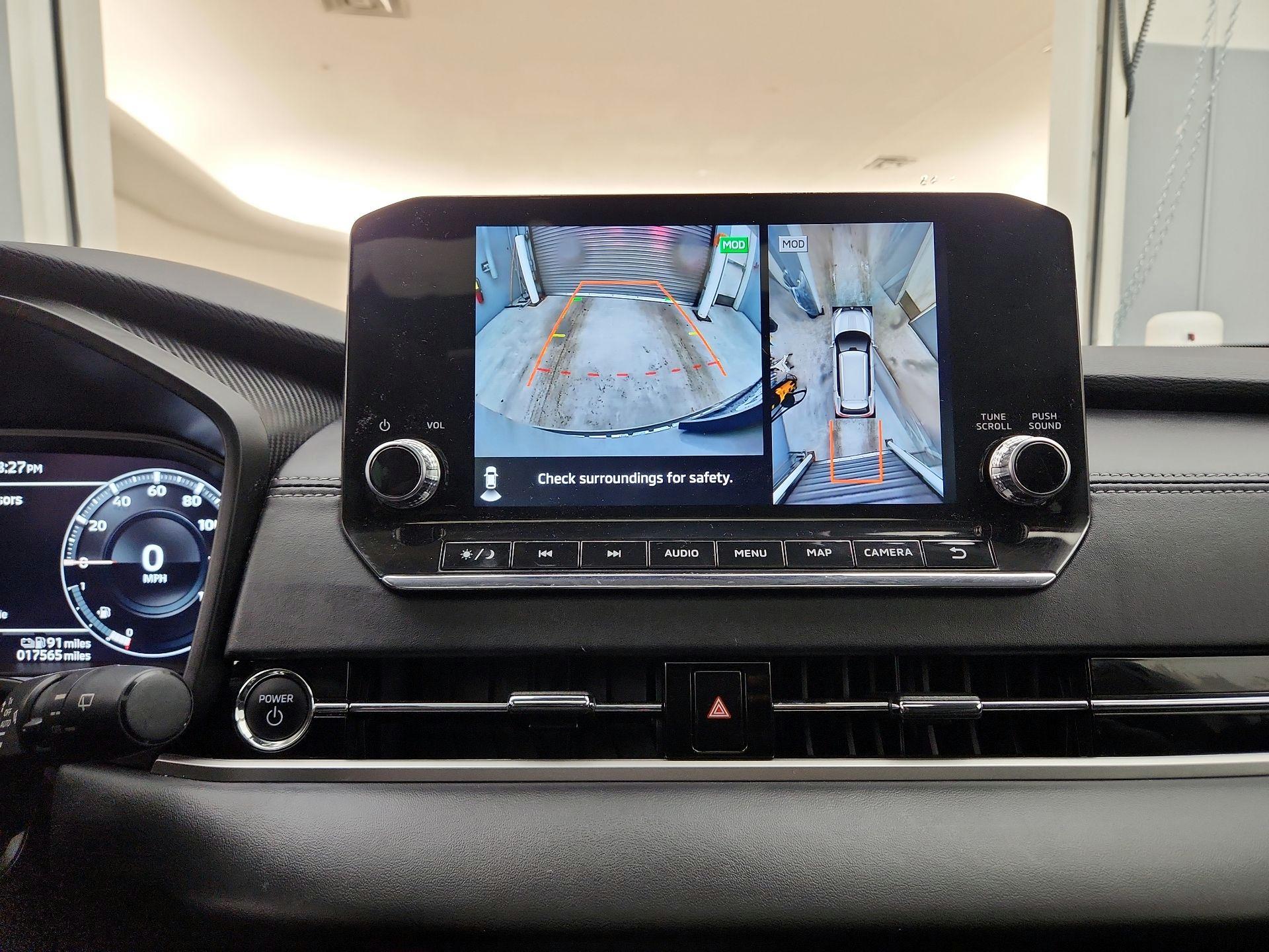 Thumbnail: 2023 Mitsubishi Outlander - 15