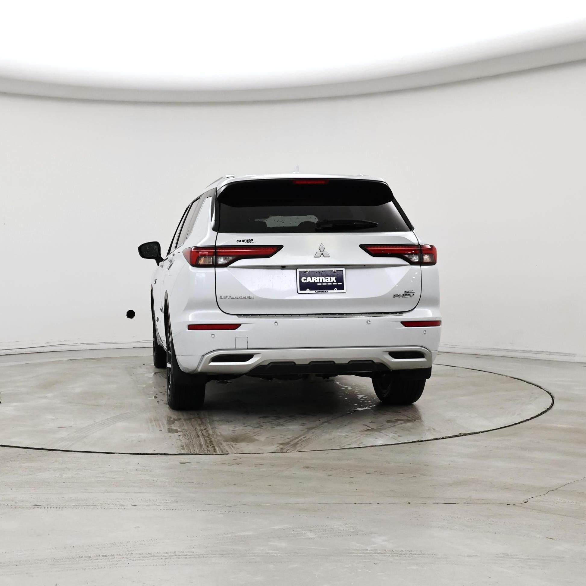 Thumbnail: 2023 Mitsubishi Outlander - 6