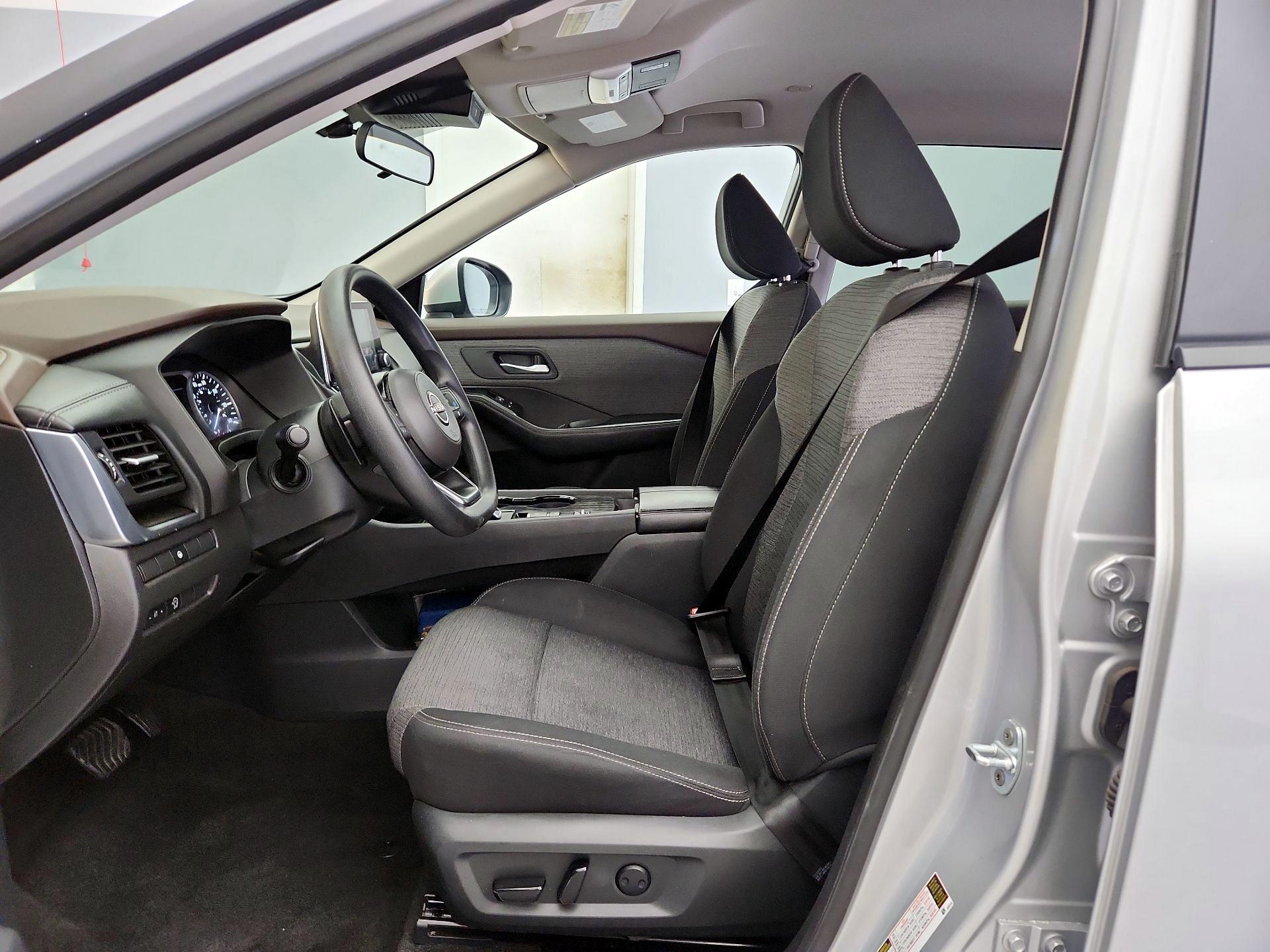 Thumbnail: 2023 Nissan Rogue - 11