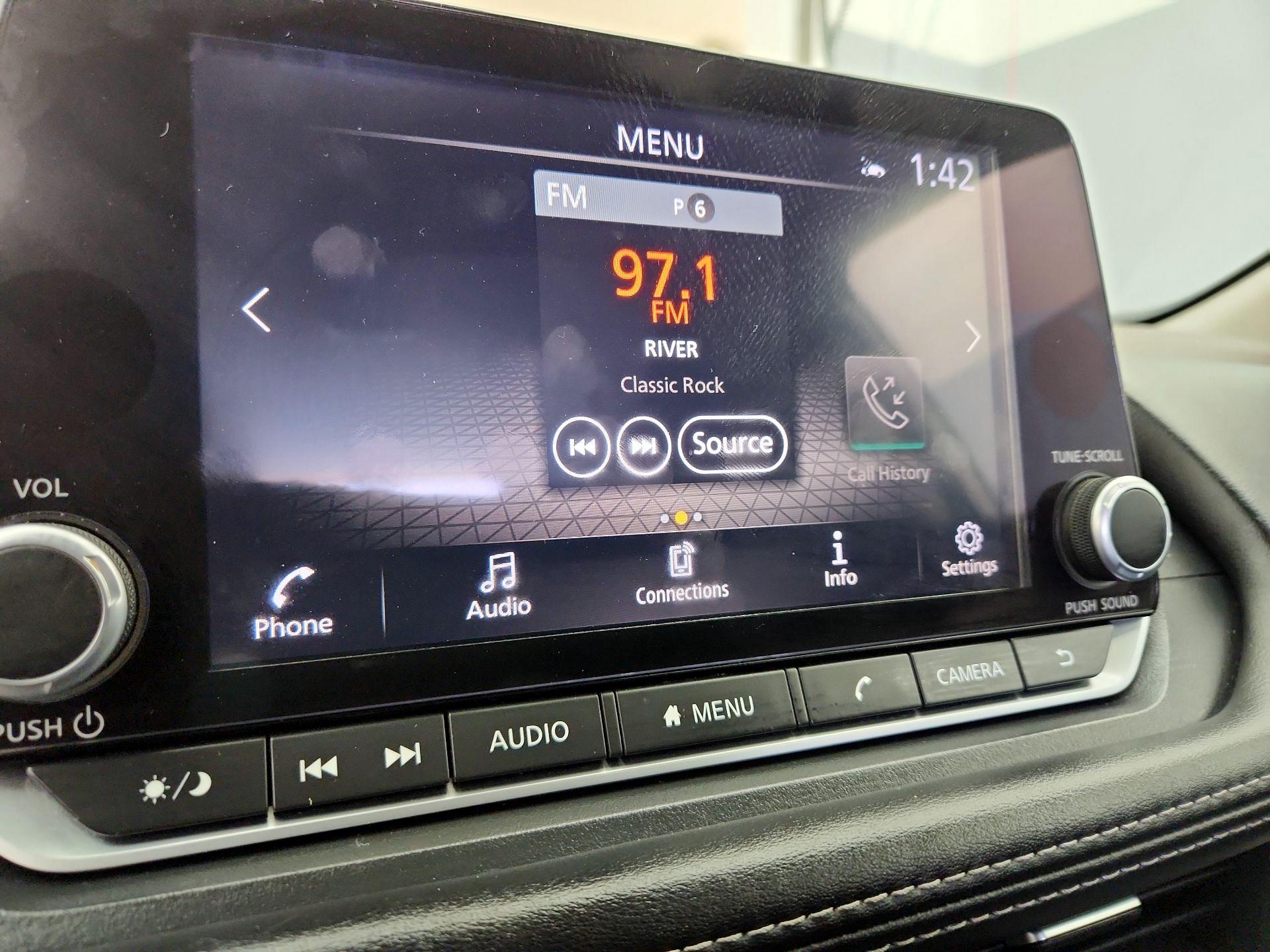 Thumbnail: 2023 Nissan Rogue - 15