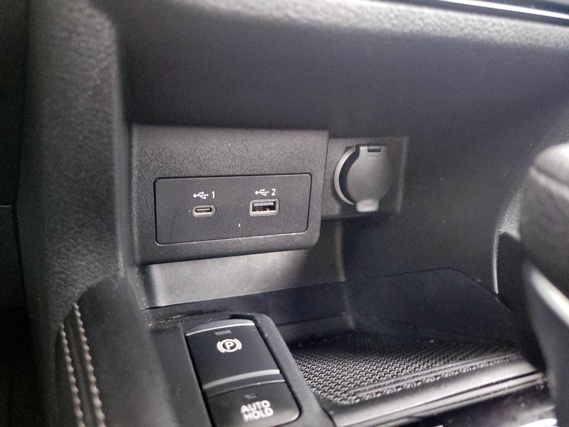 Thumbnail: 2021 Nissan Kicks - 17