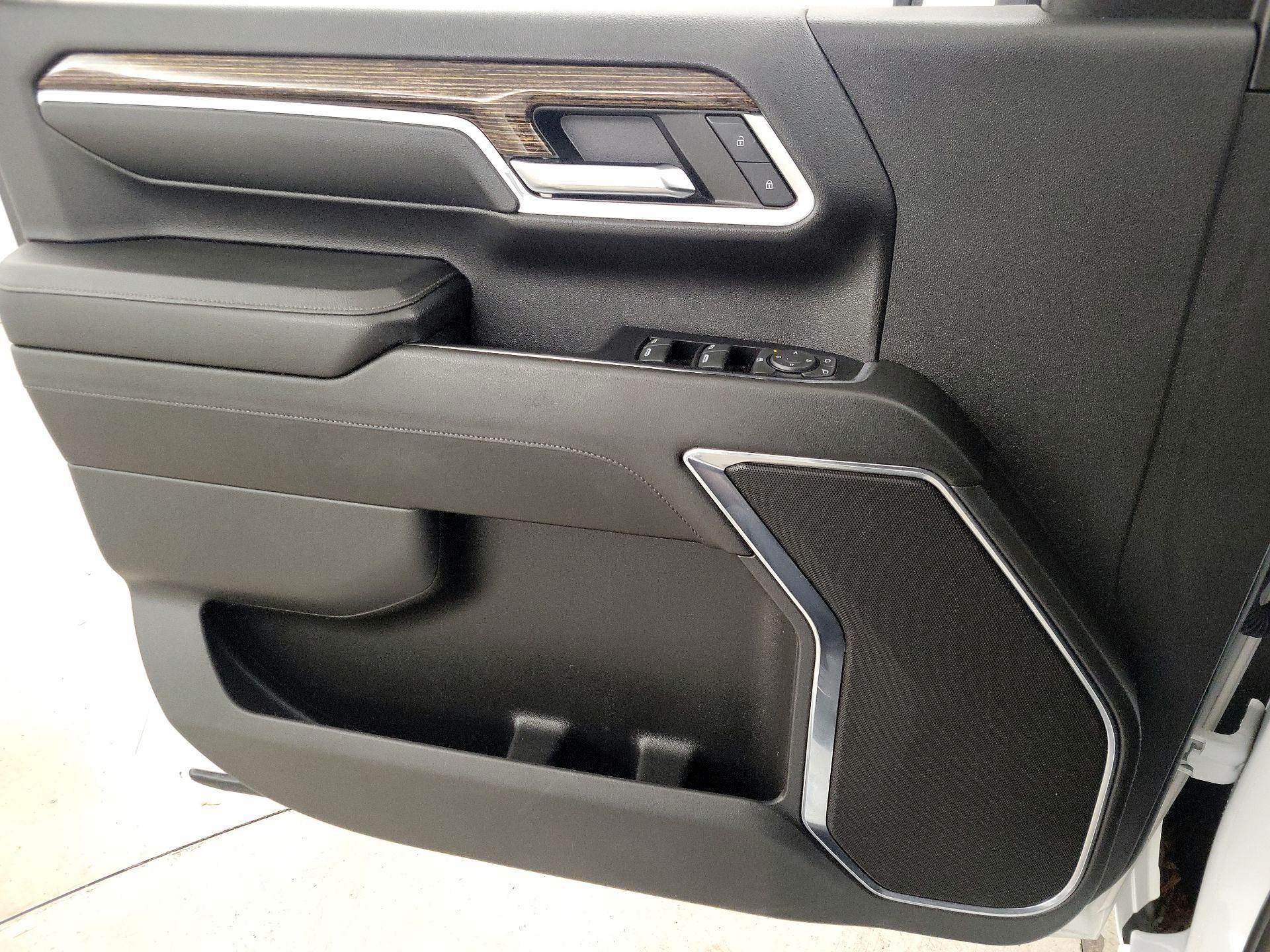 Thumbnail: 2024 GMC Sierra 3500 - 12