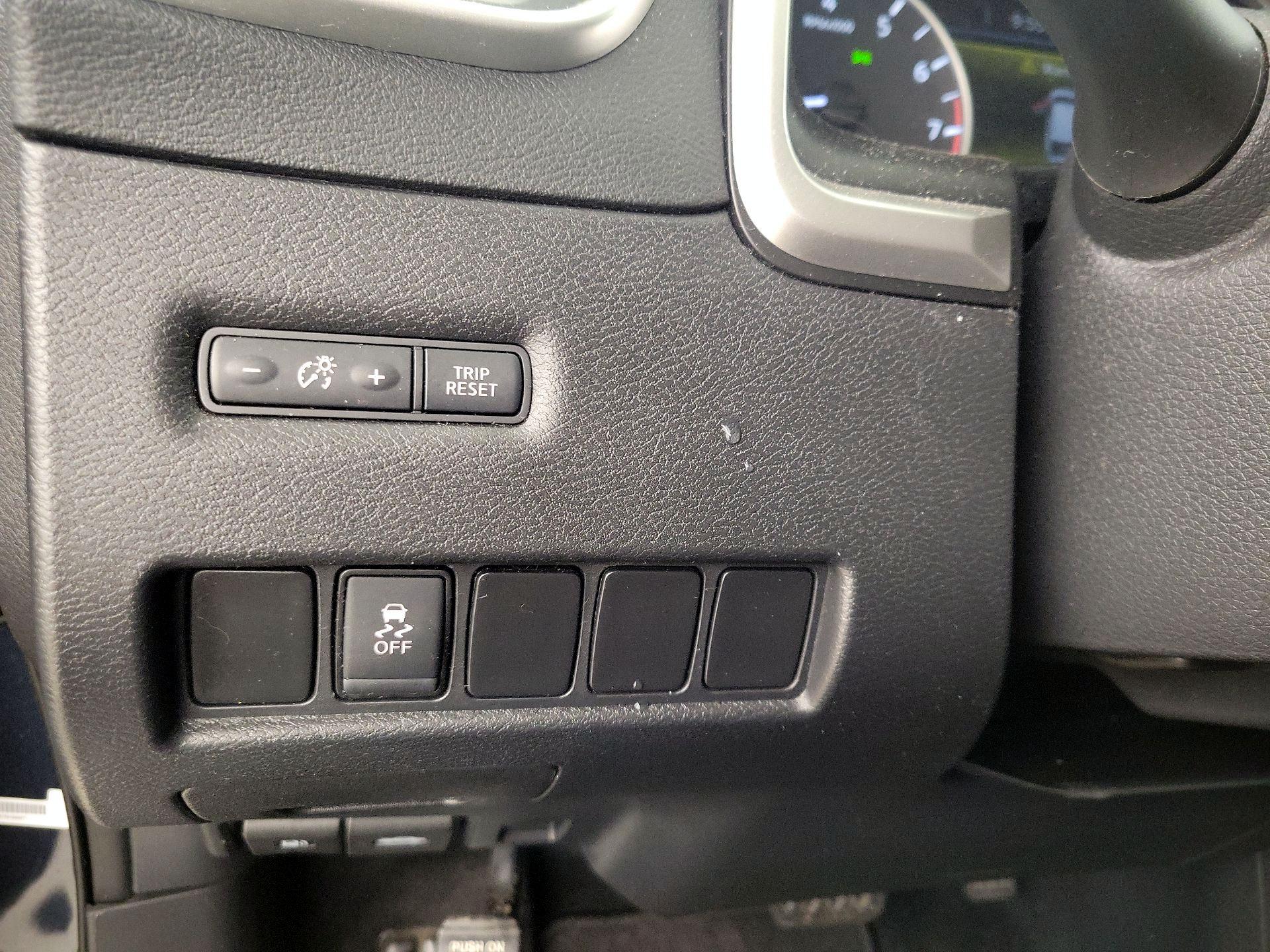 Thumbnail: 2017 Nissan Murano - 13