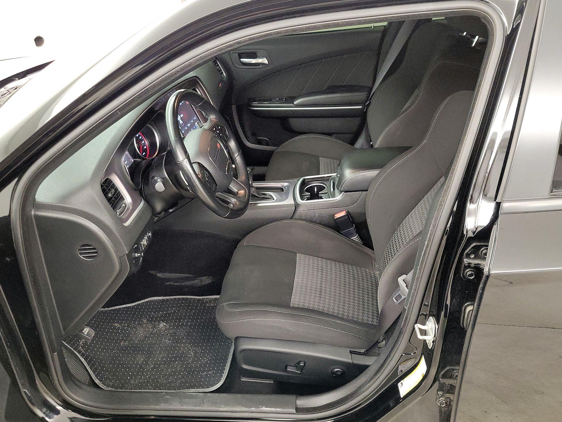 Thumbnail: 2021 Dodge Charger - 11