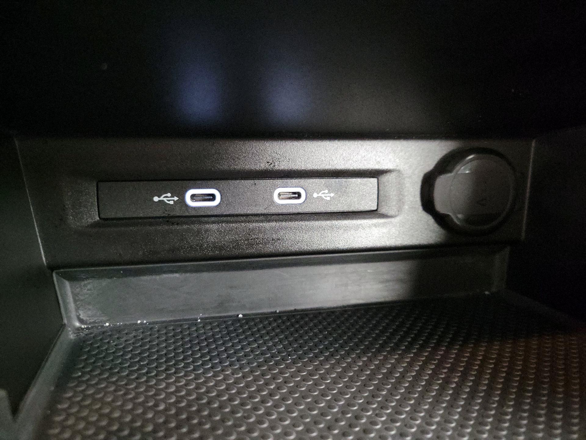 Thumbnail: 2023 Volkswagen Taos - 18