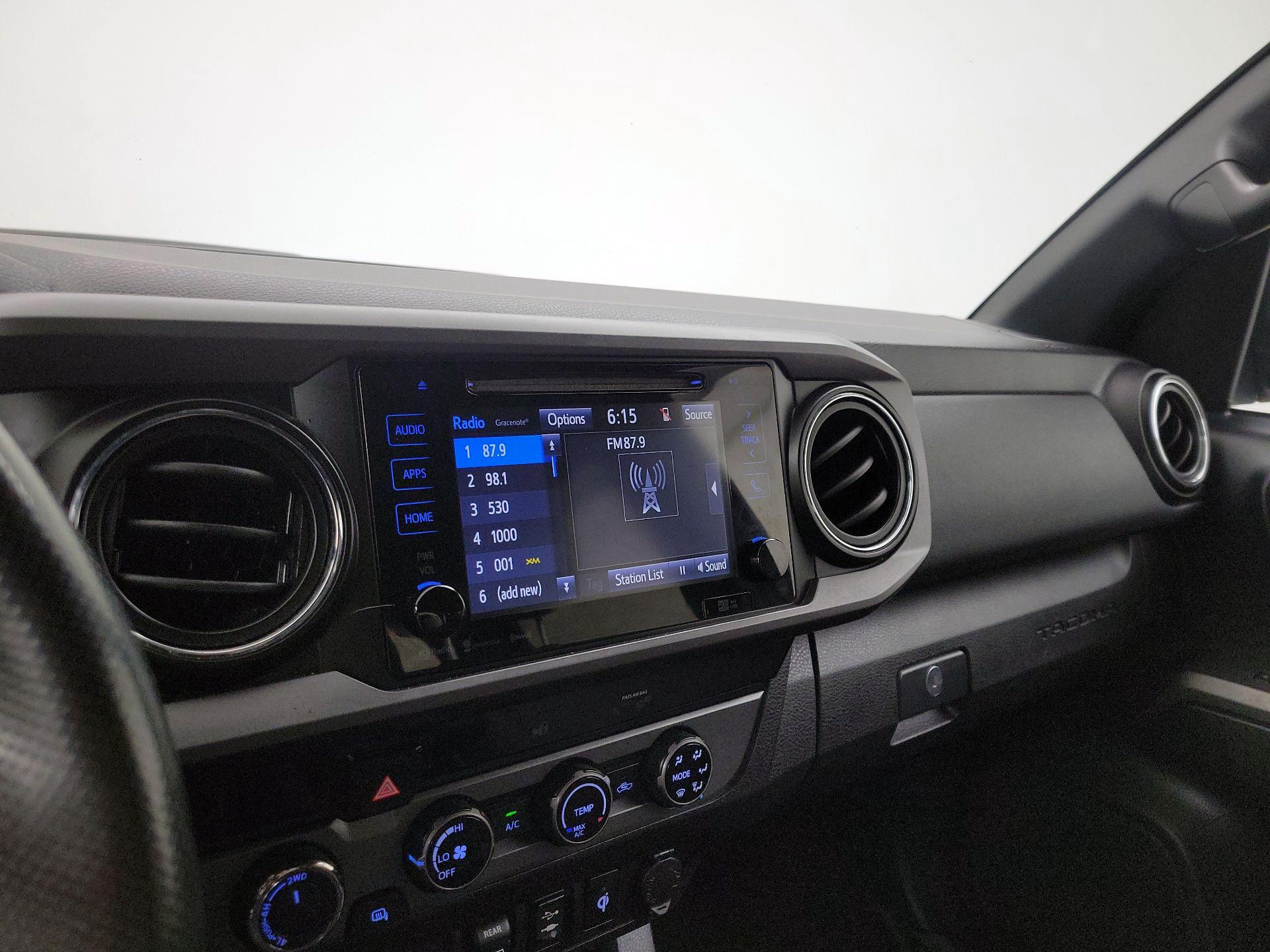 Thumbnail: 2018 Toyota Tacoma - 16