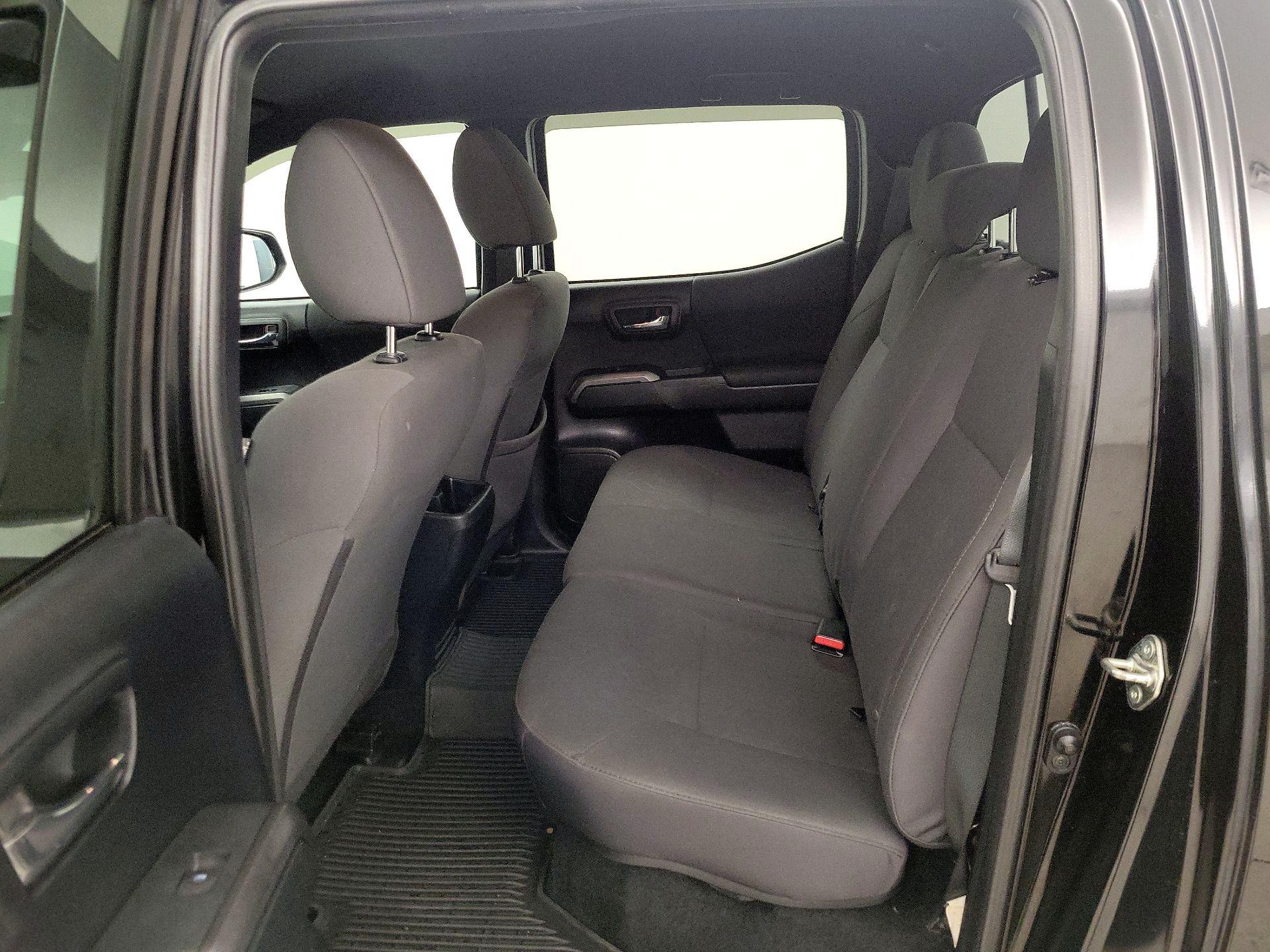 Thumbnail: 2018 Toyota Tacoma - 20