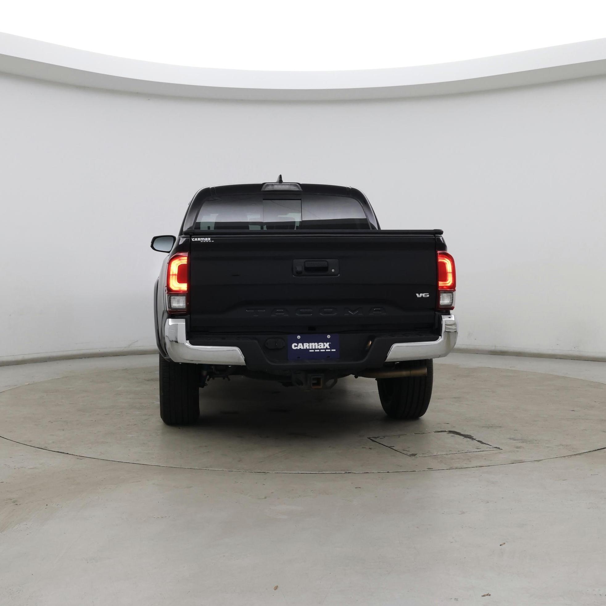 Thumbnail: 2018 Toyota Tacoma - 6