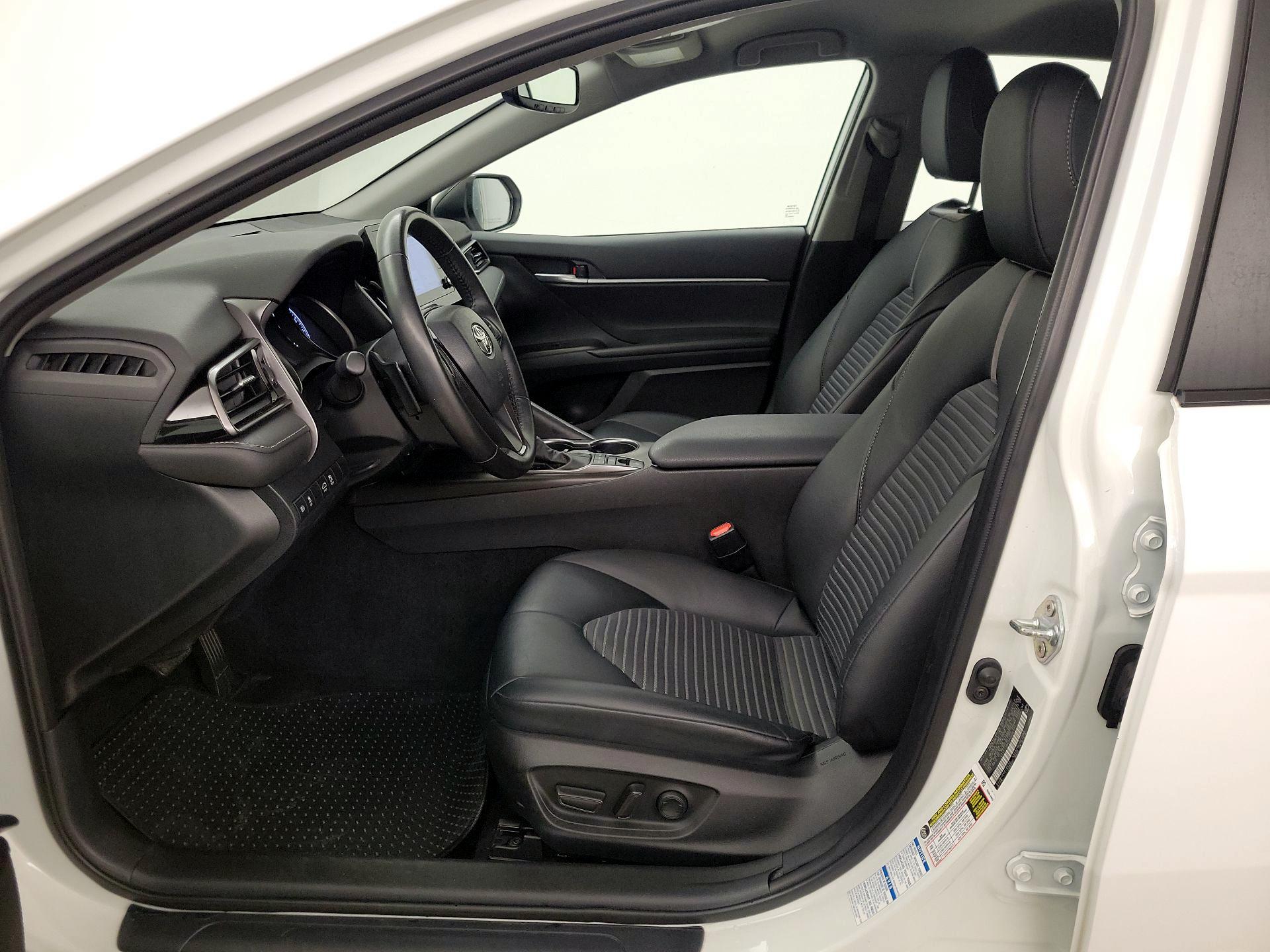 Thumbnail: 2023 Toyota Camry - 11