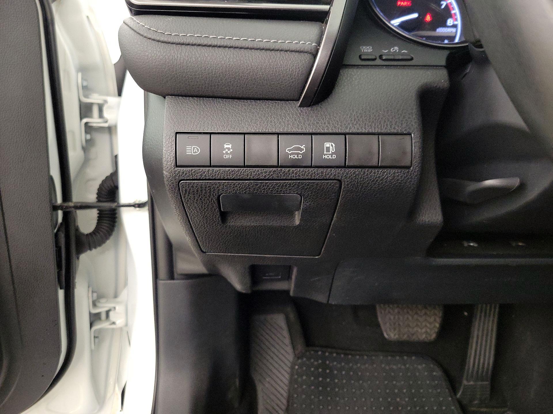 Thumbnail: 2023 Toyota Camry - 13