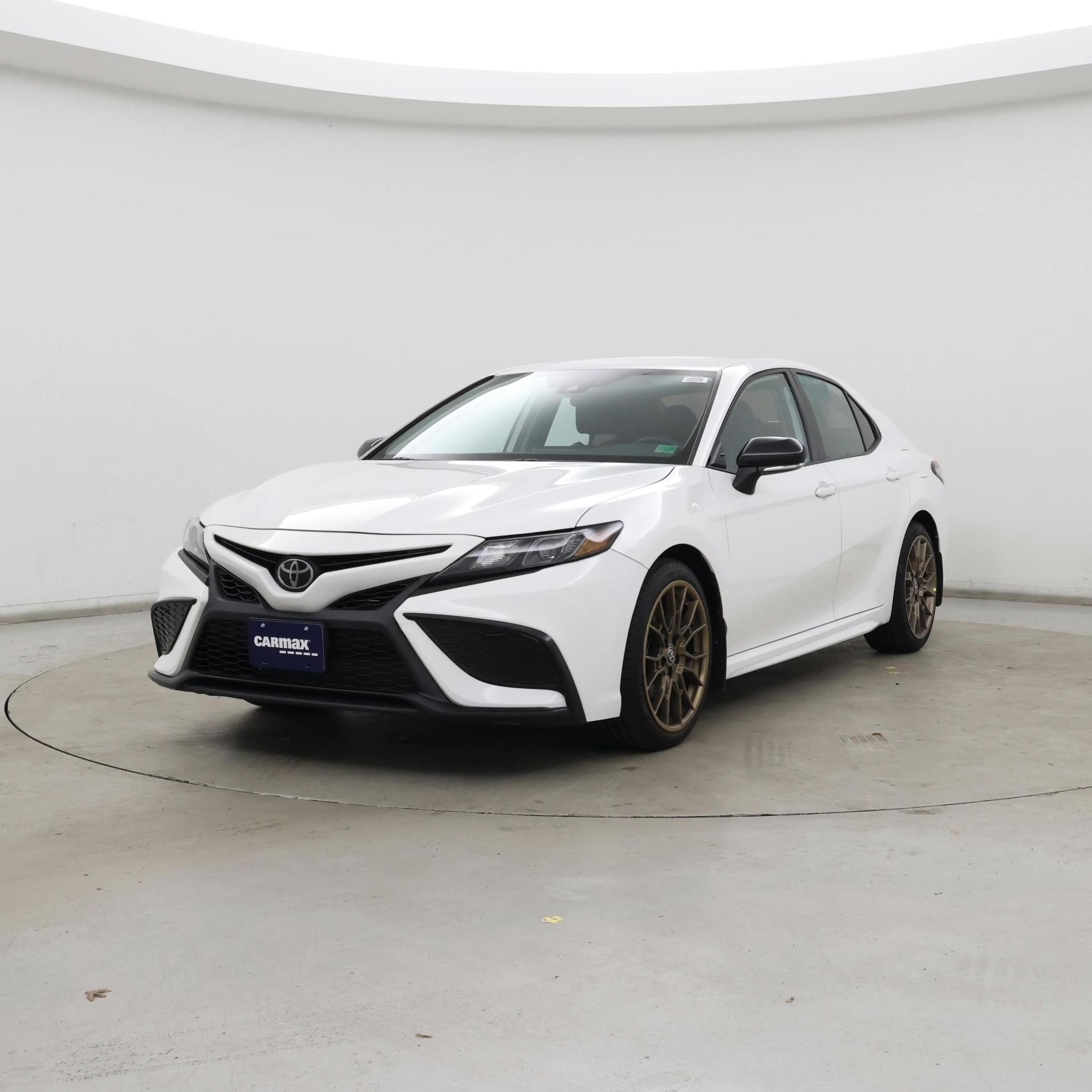 Thumbnail: 2023 Toyota Camry - 4