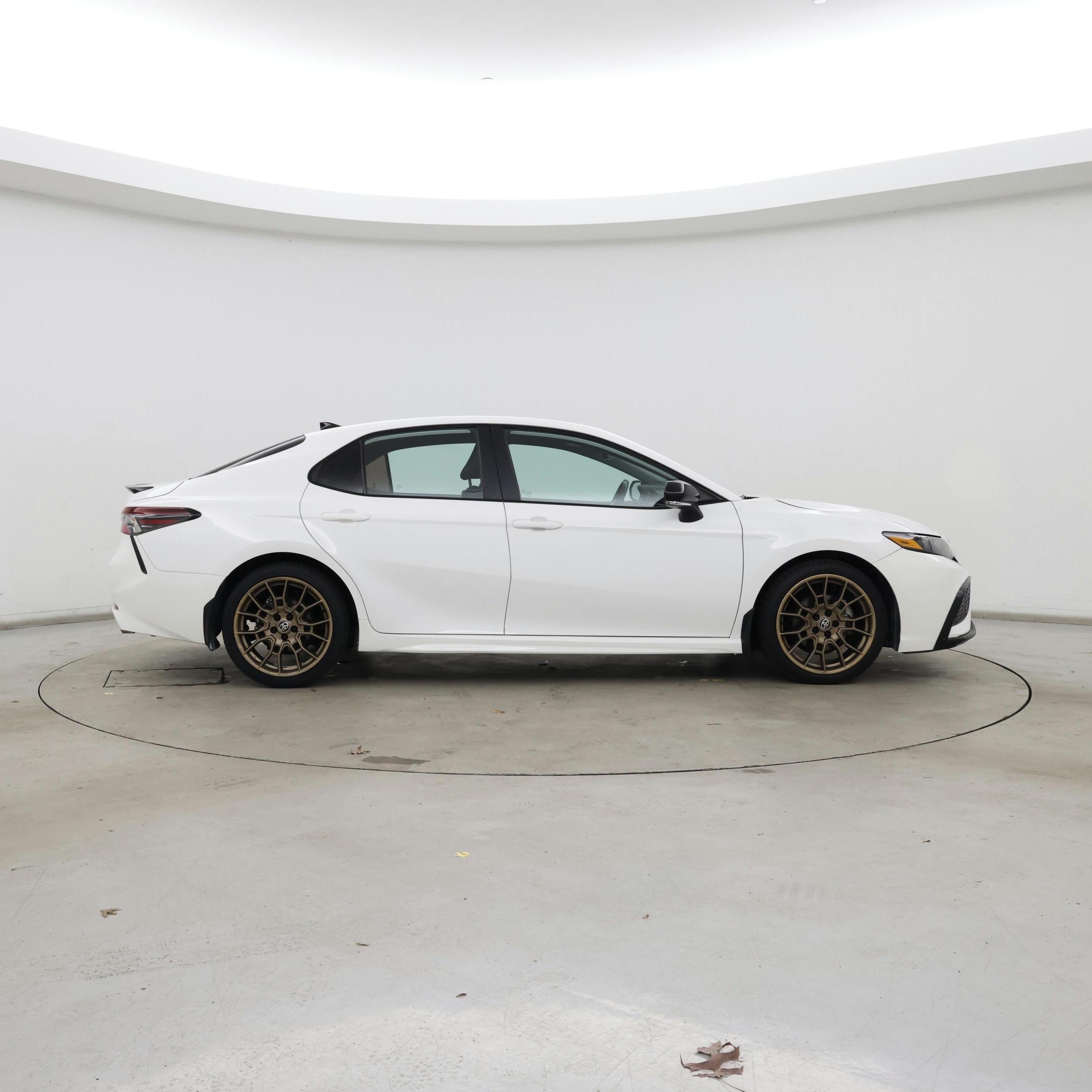 Thumbnail: 2023 Toyota Camry - 7